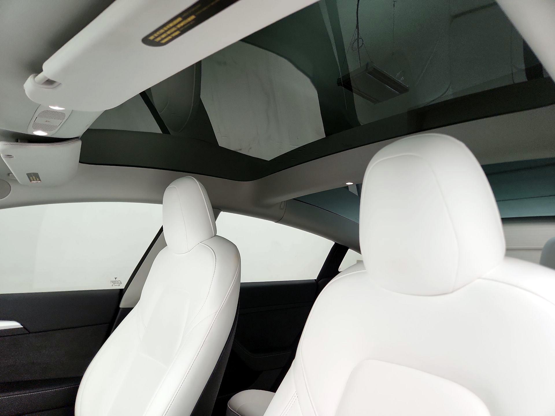 Thumbnail: 2023 Tesla Model 3 - 19
