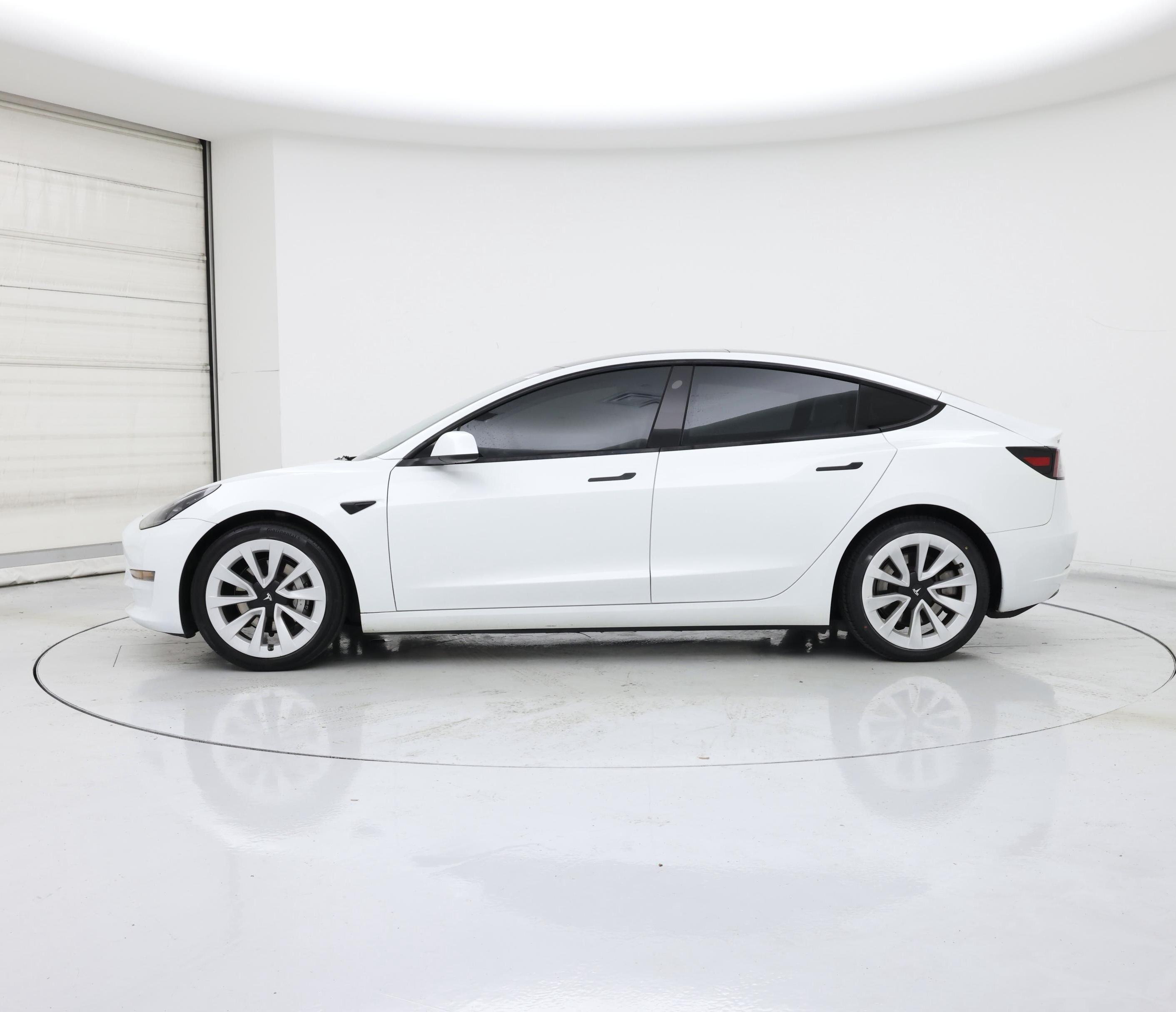 Thumbnail: 2023 Tesla Model 3 - 3