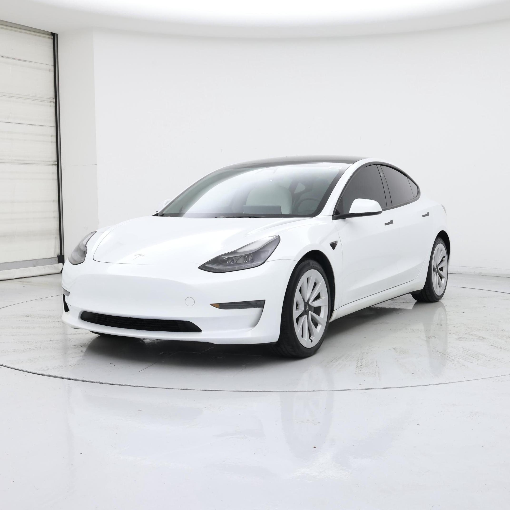Thumbnail: 2023 Tesla Model 3 - 4