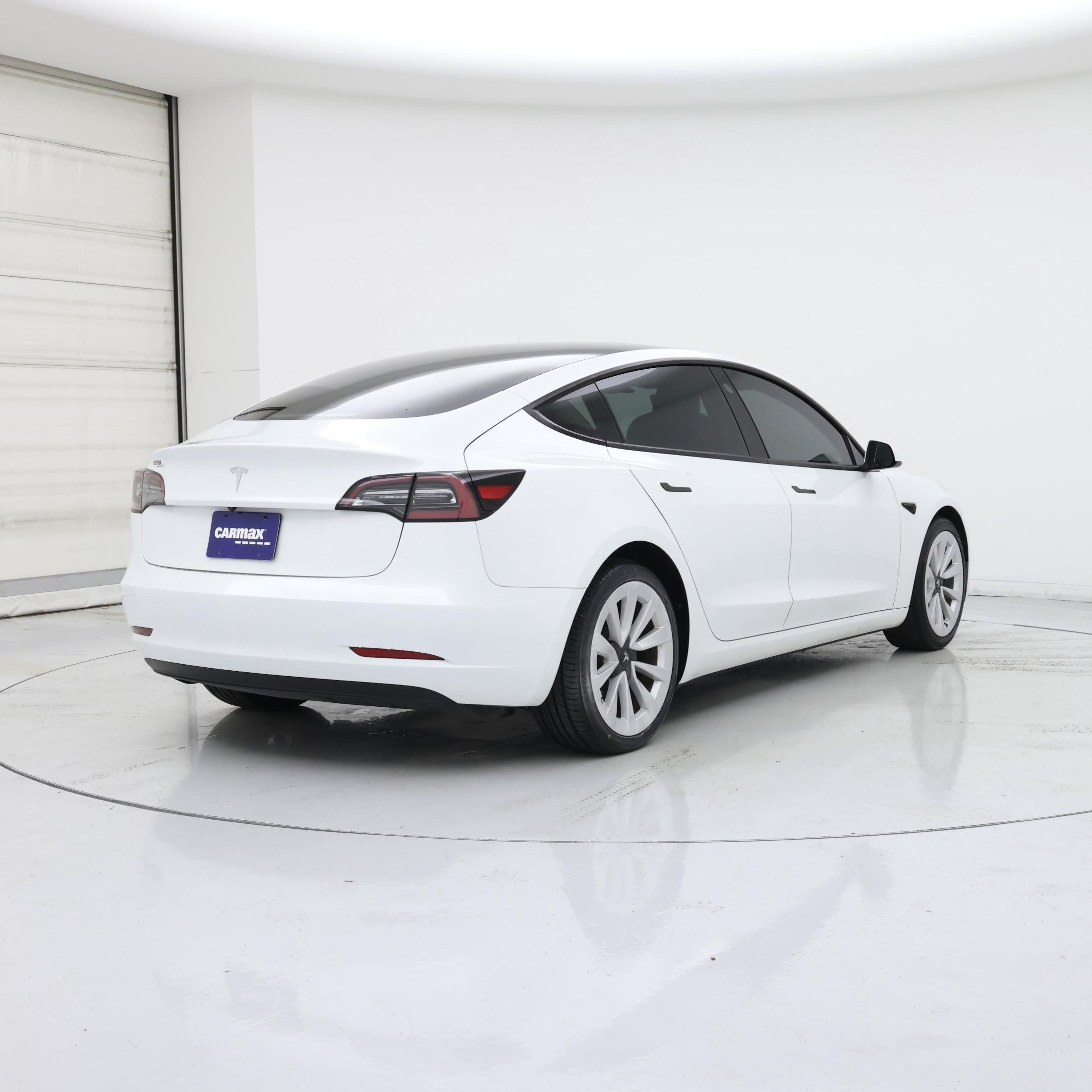 Thumbnail: 2023 Tesla Model 3 - 8