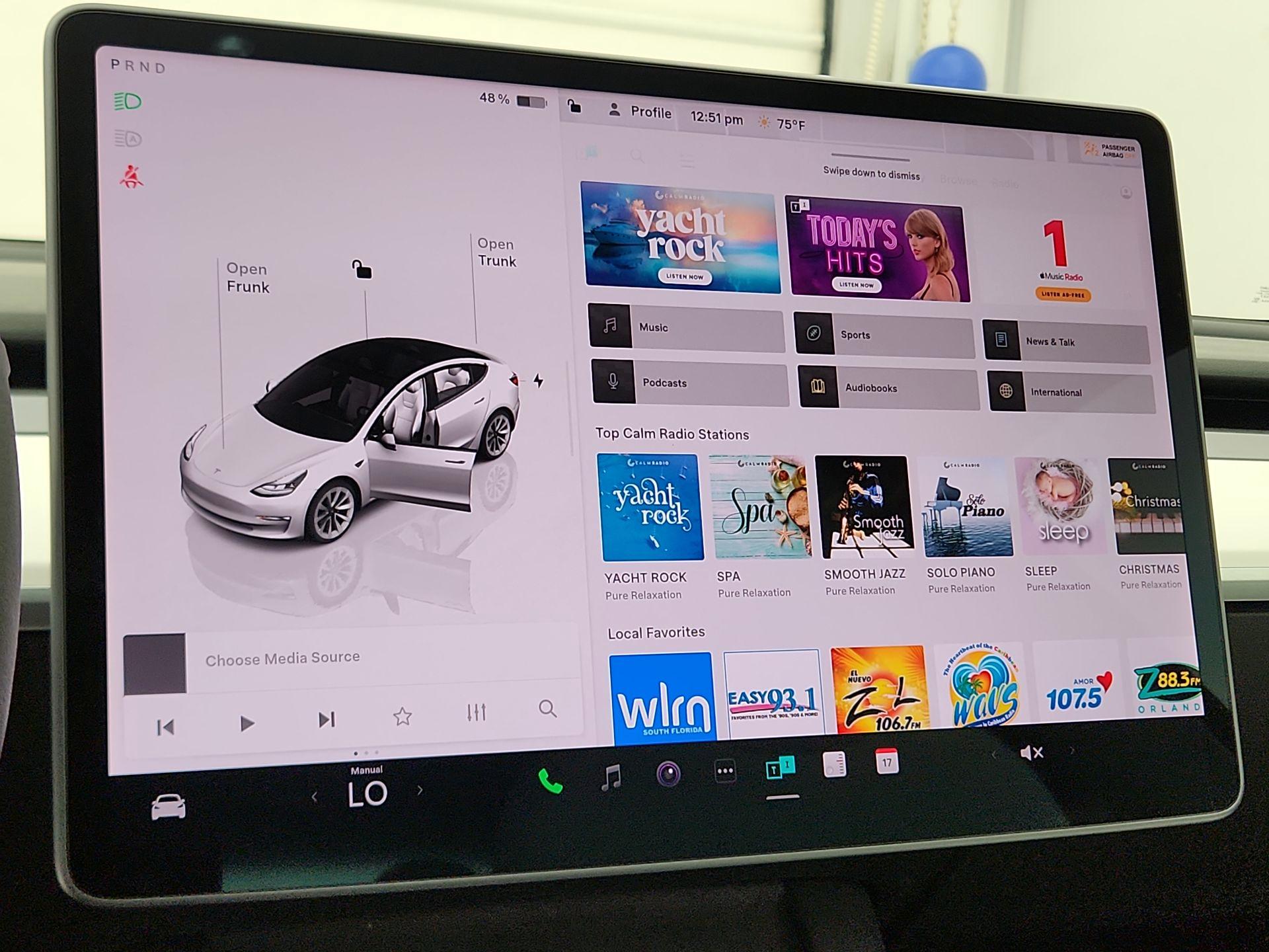 Thumbnail: 2022 Tesla Model 3 - 15