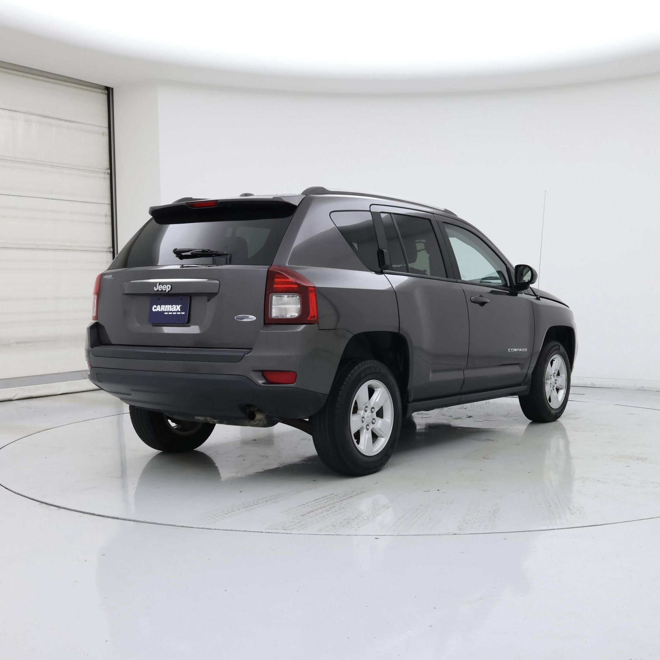Thumbnail: 2016 Jeep Compass - 8