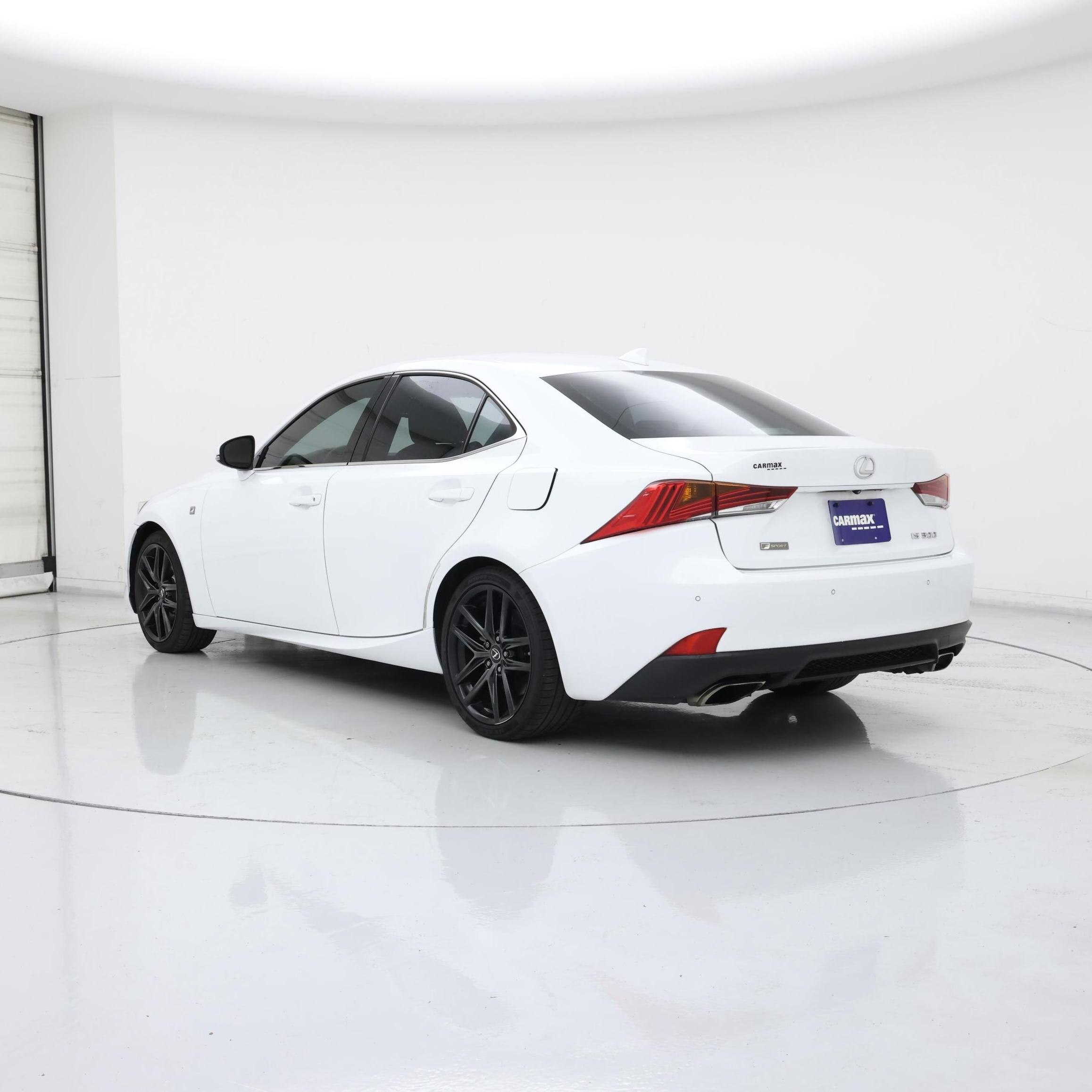 Thumbnail: 2019 Lexus IS - 2