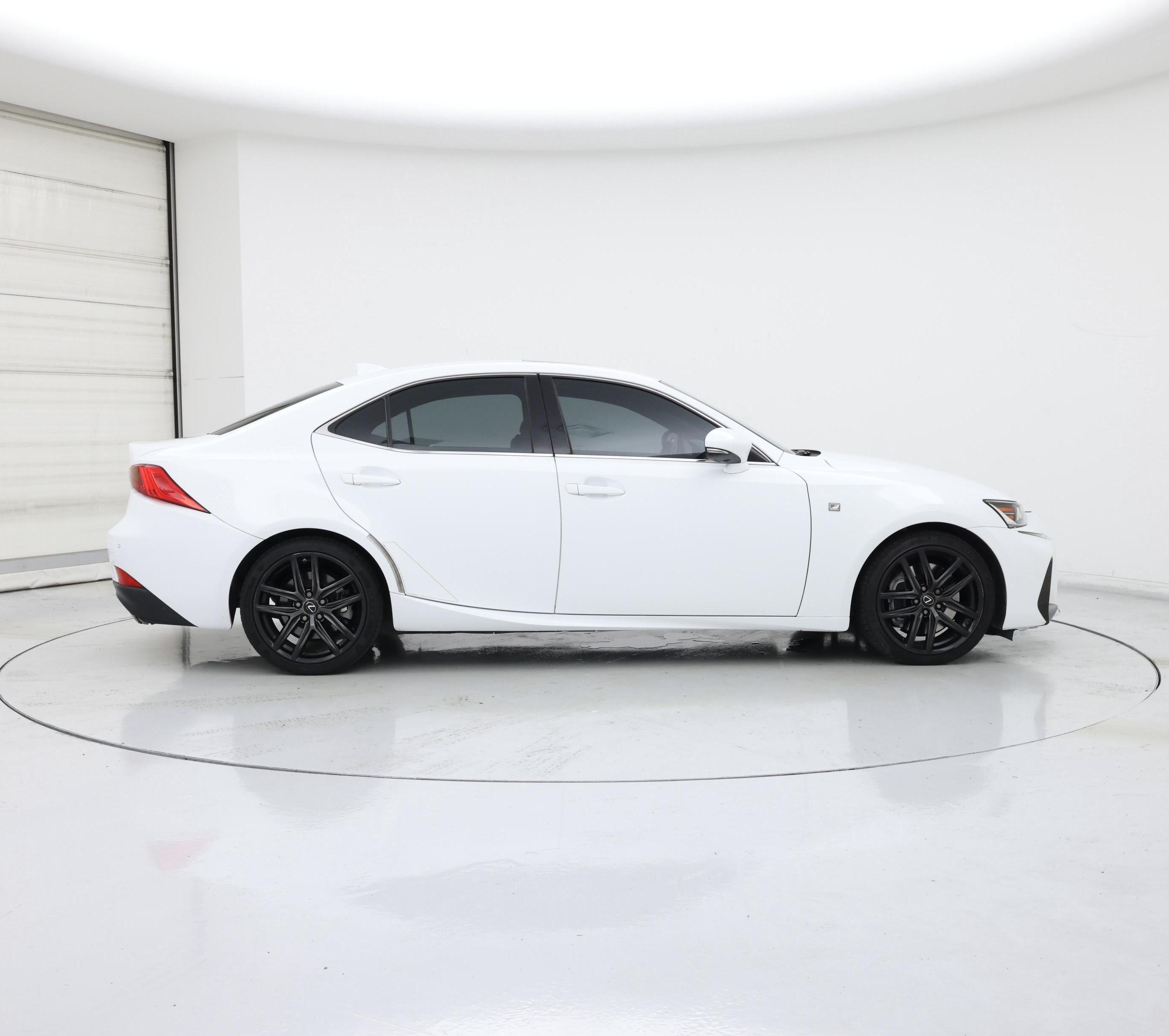 Thumbnail: 2019 Lexus IS - 7