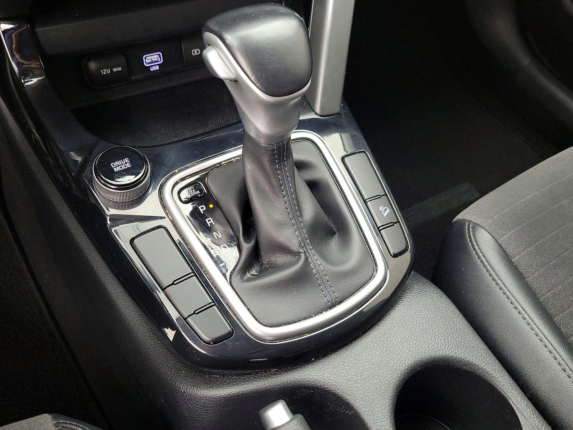 Thumbnail: 2023 Kia Seltos - 17