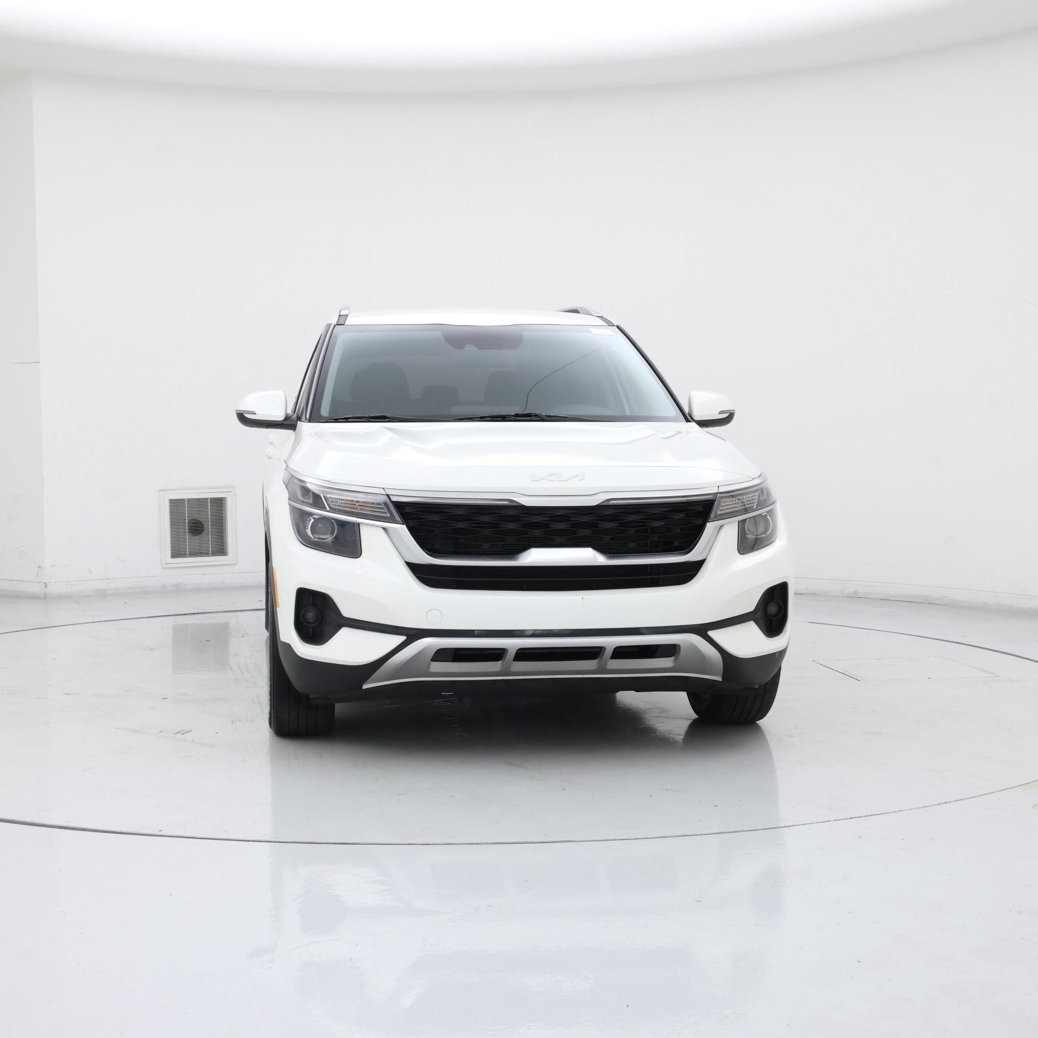 Thumbnail: 2023 Kia Seltos - 5