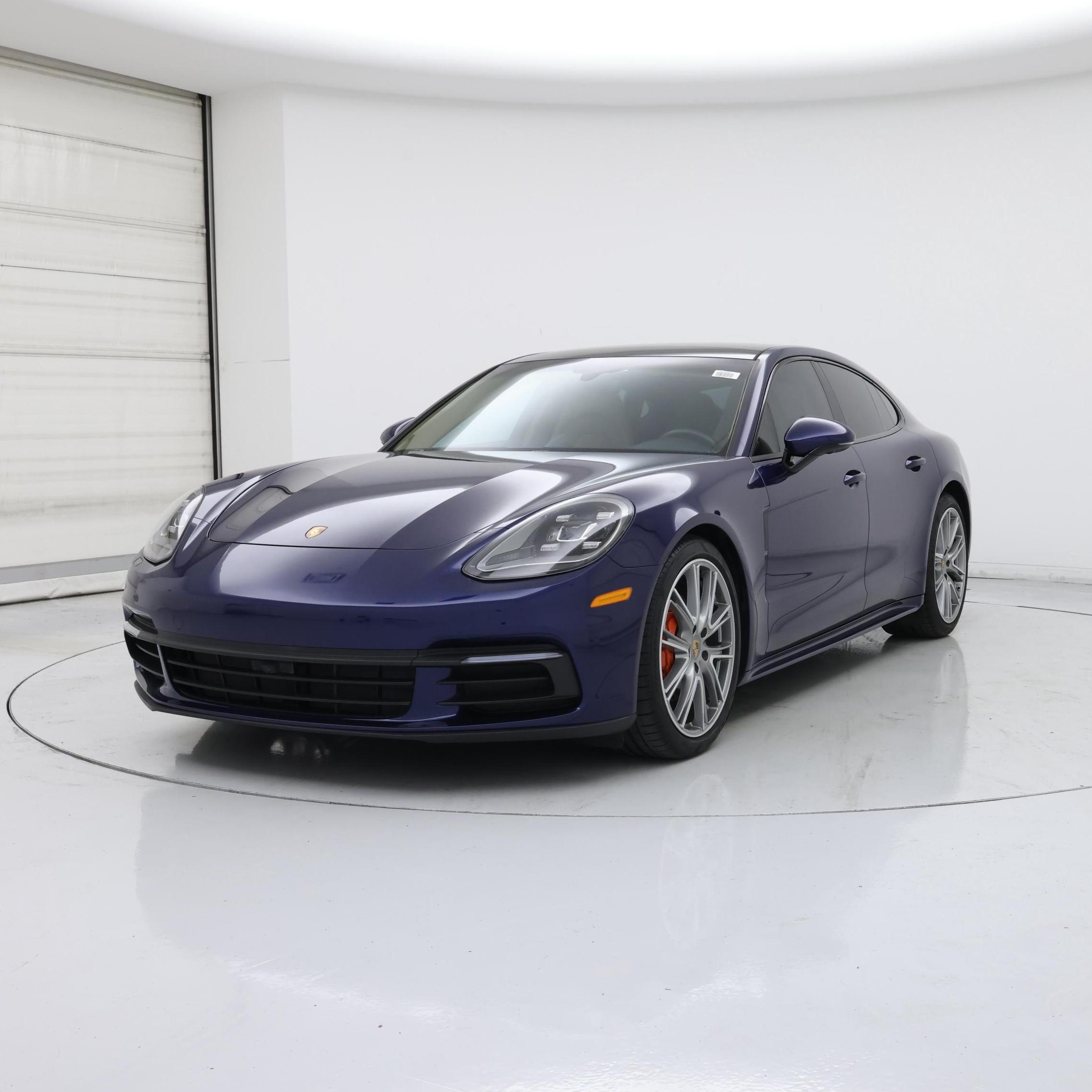 Thumbnail: 2020 Porsche Panamera - 4