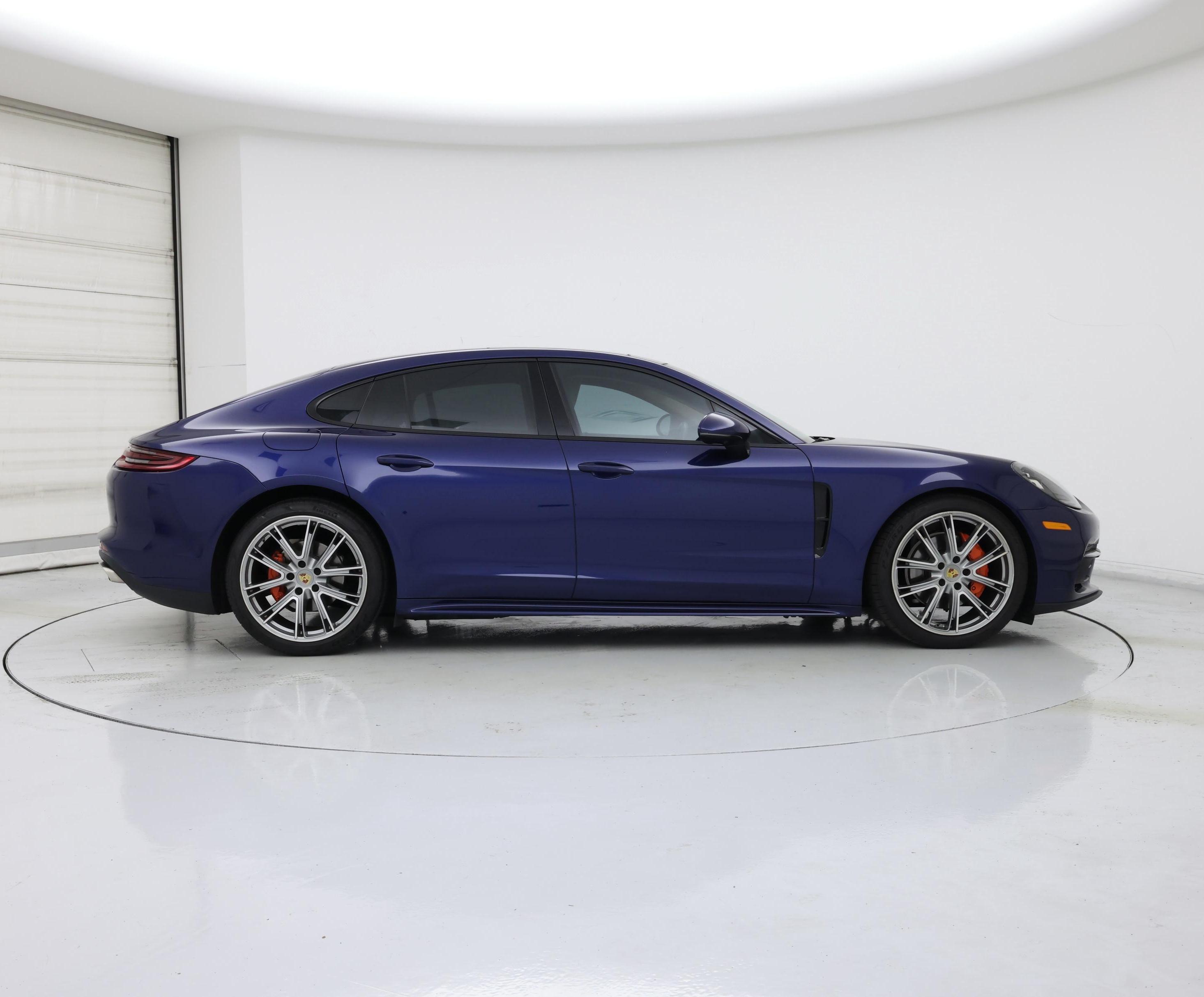 Thumbnail: 2020 Porsche Panamera - 7