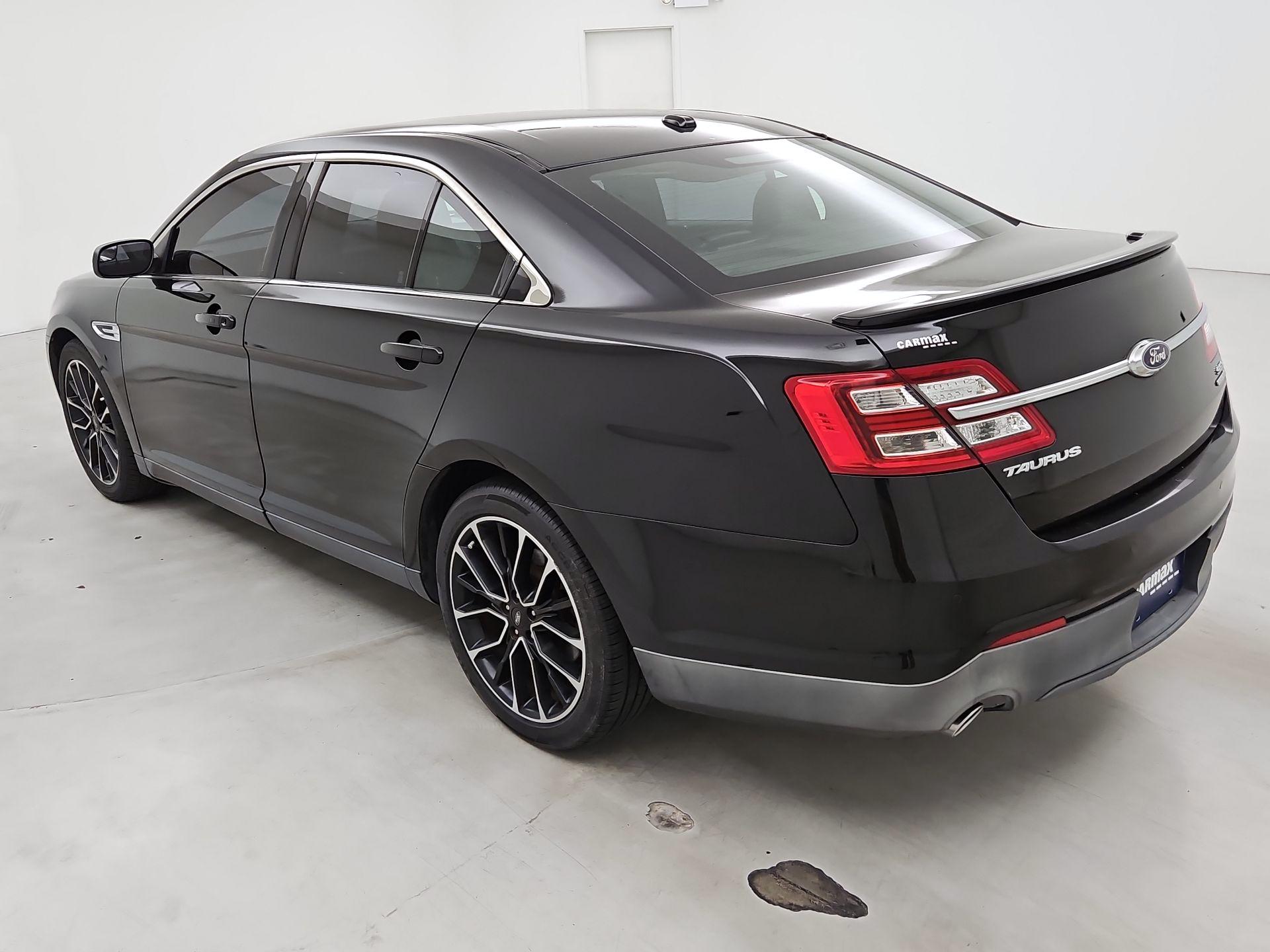 Thumbnail: 2017 Ford Taurus - 7