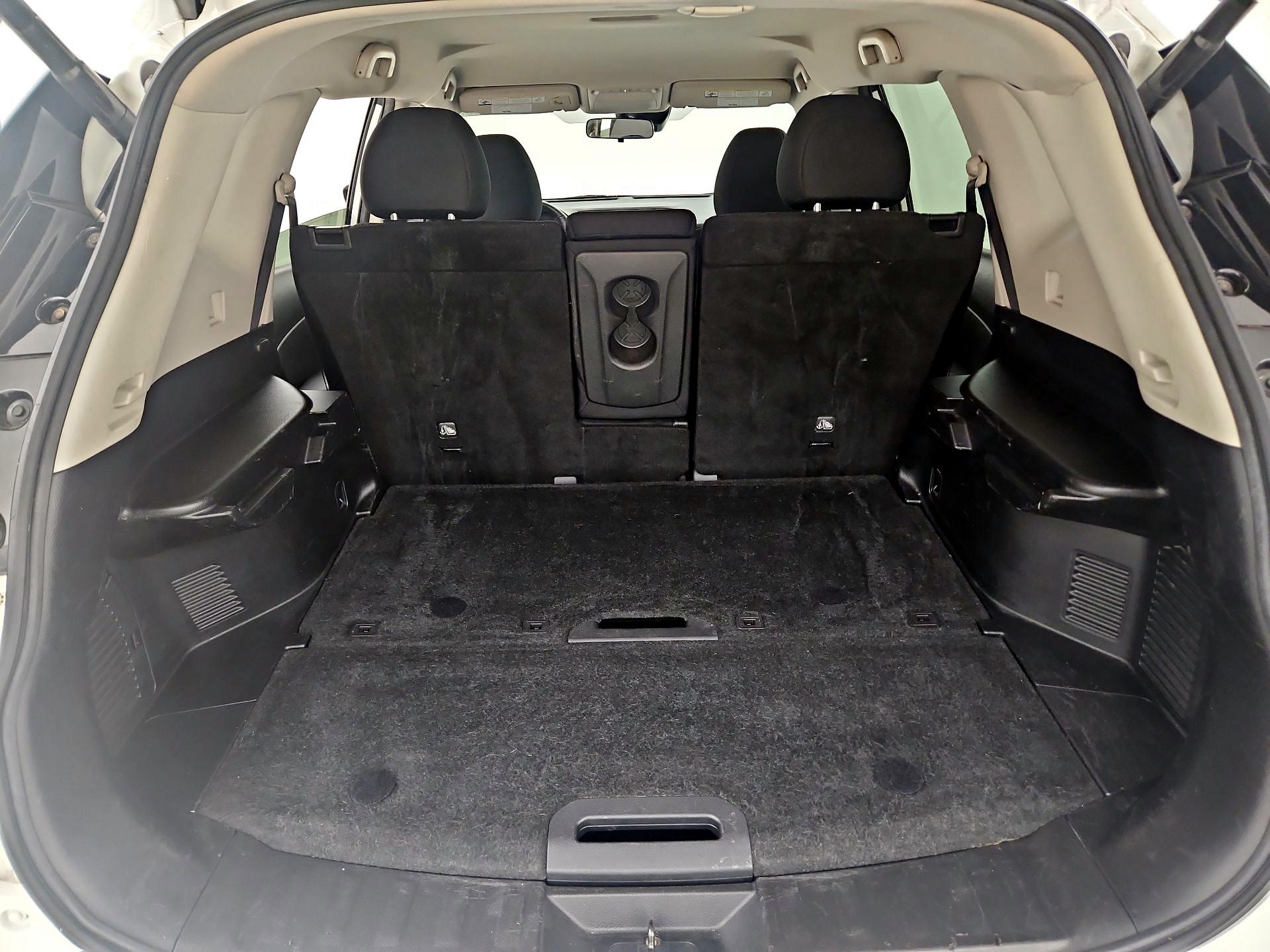 Thumbnail: 2019 Nissan Rogue - 20
