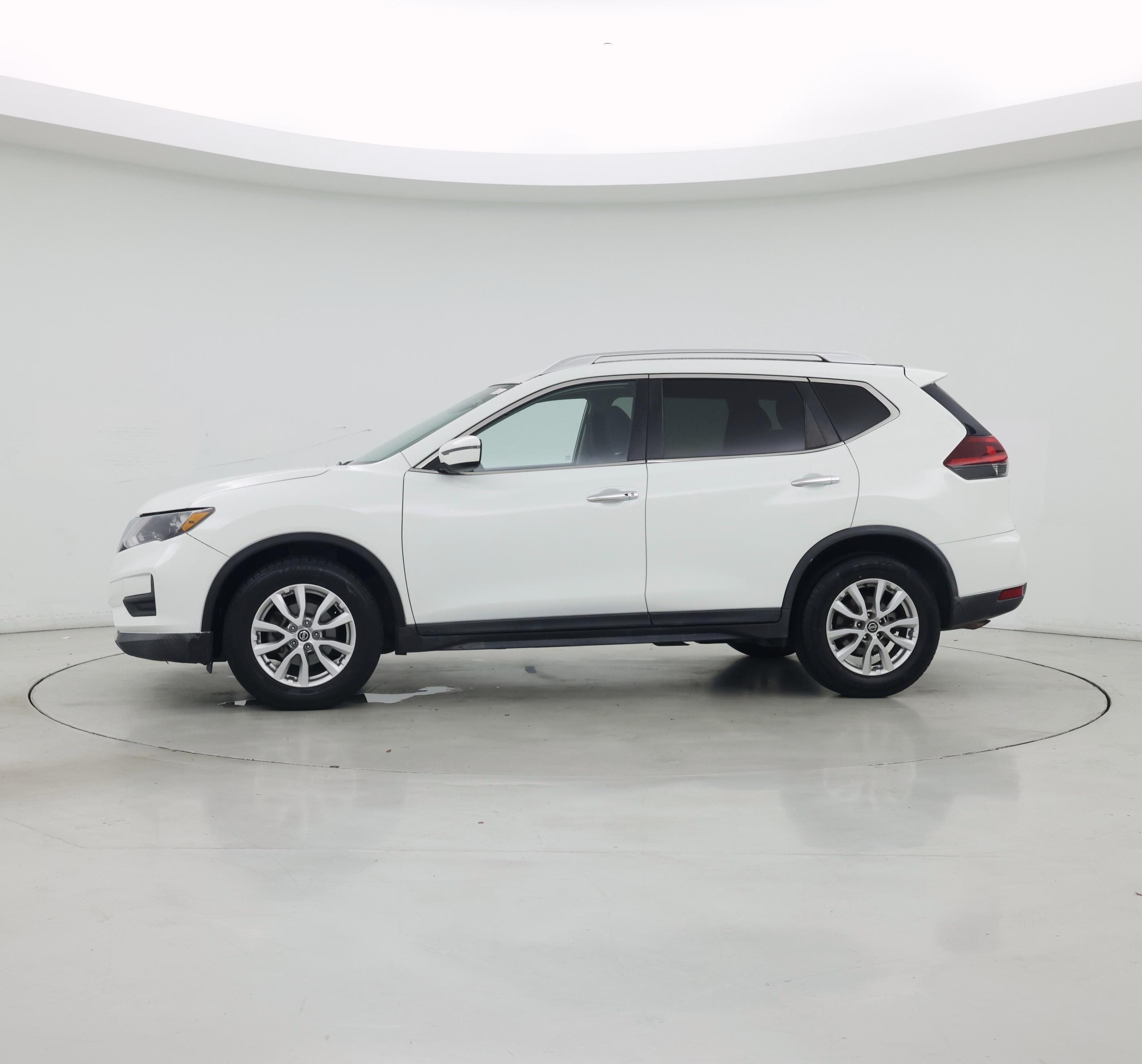 Thumbnail: 2019 Nissan Rogue - 3