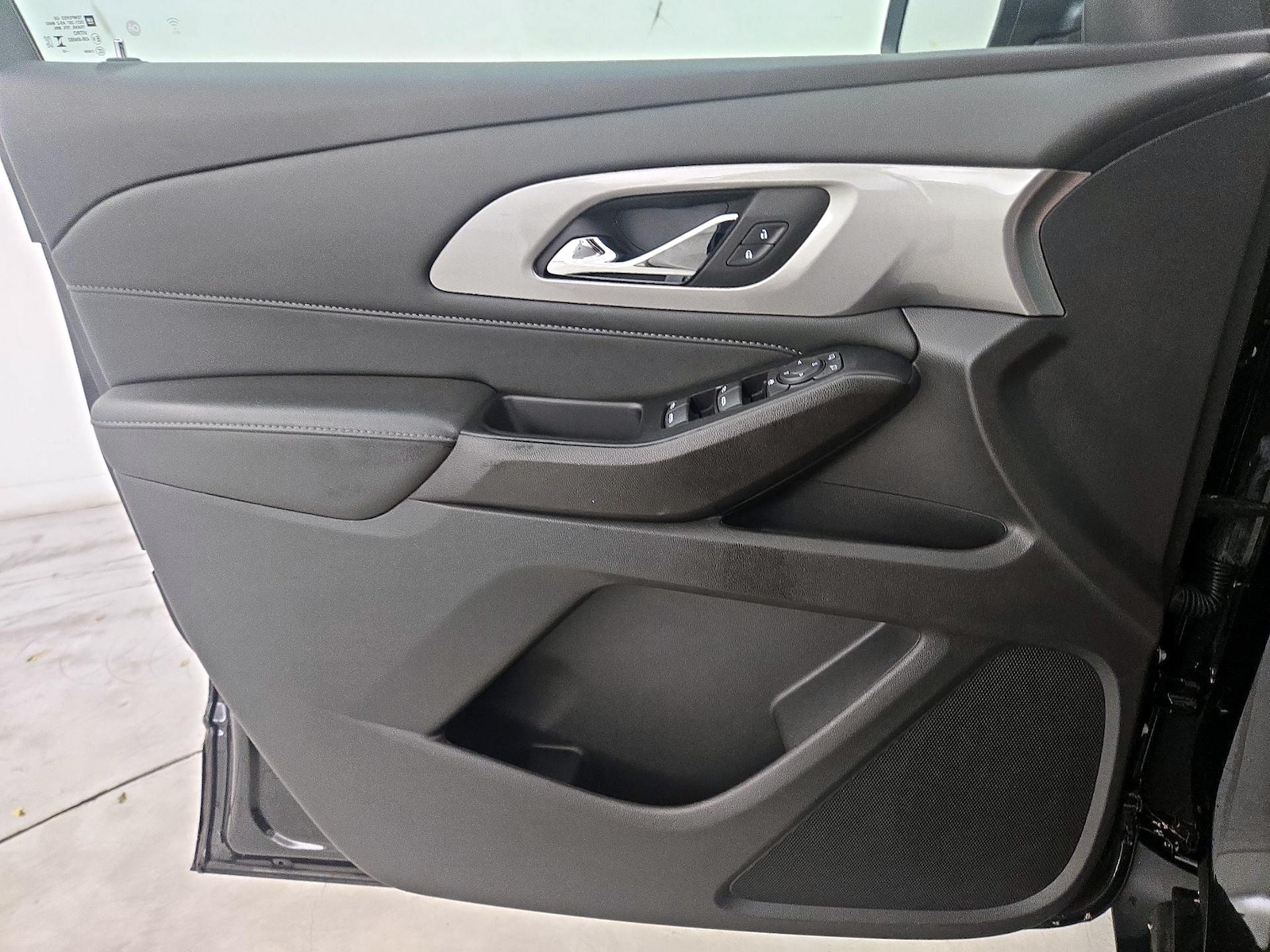 2023 Chevrolet Traverse 1LT - Photo 13