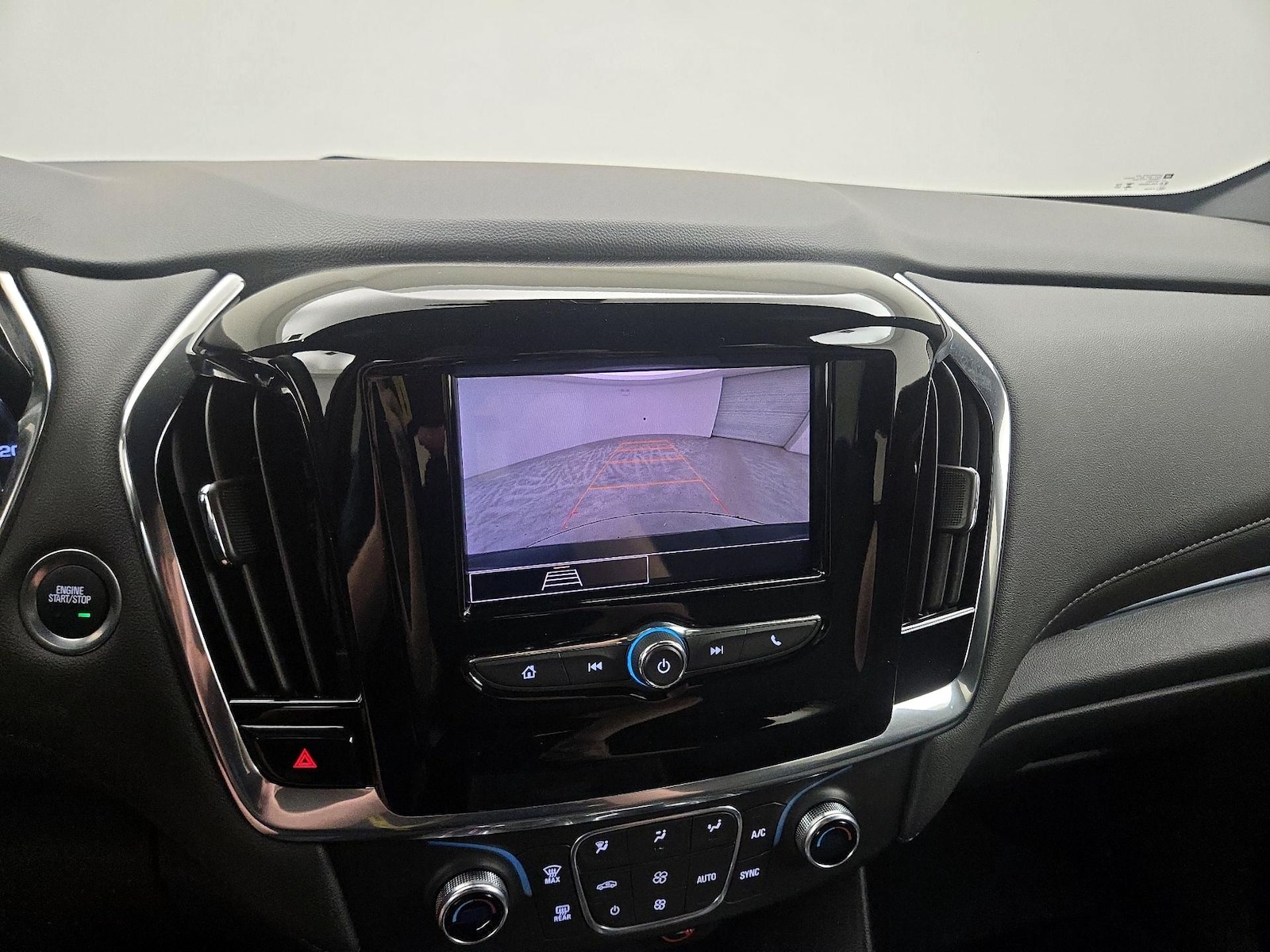 2023 Chevrolet Traverse 1LT - Photo 15