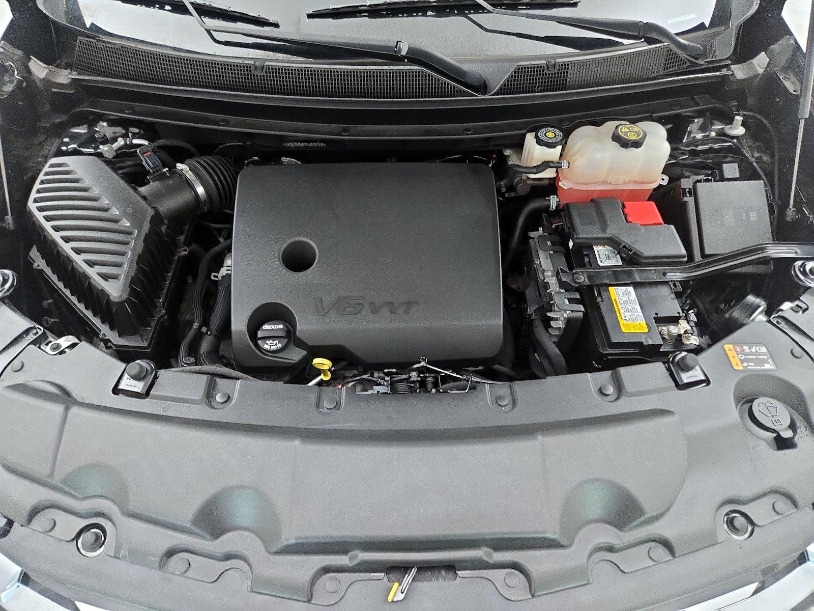 2023 Chevrolet Traverse 1LT - Photo 23
