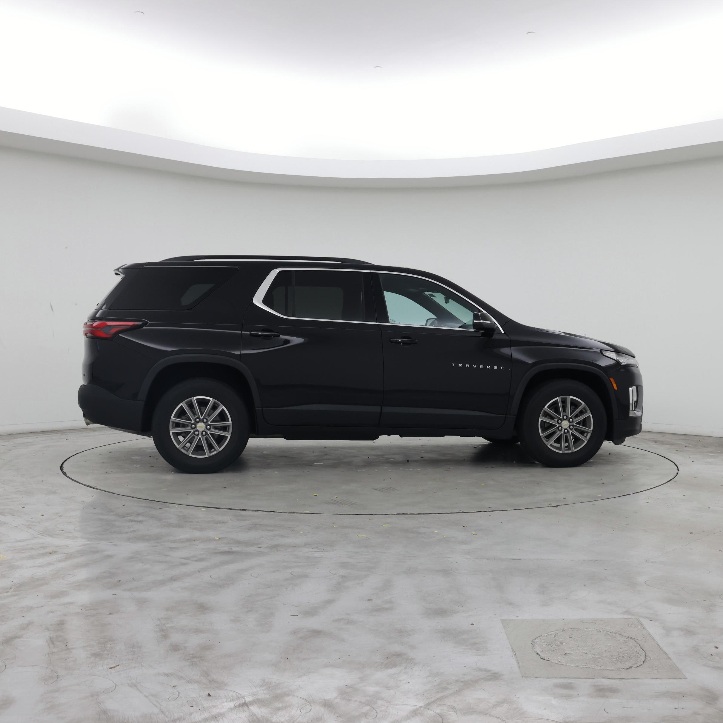 Thumbnail: 2023 Chevrolet Traverse - 7