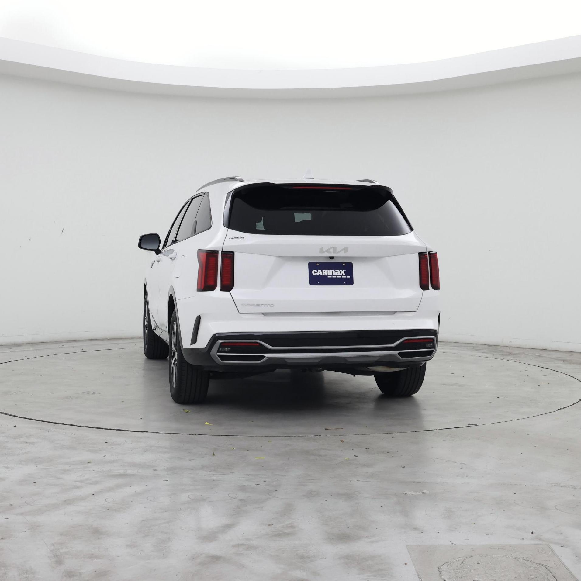 Thumbnail: 2023 Kia Sorento - 6