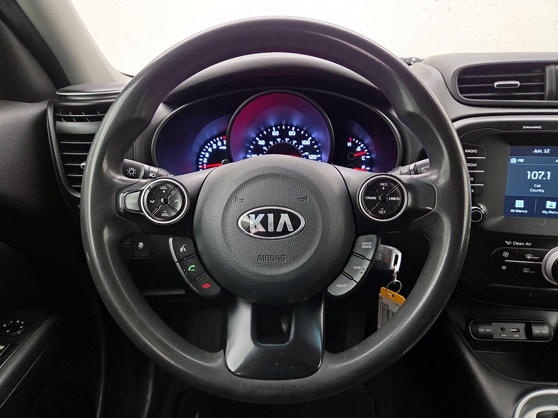 Thumbnail: 2019 Kia Soul - 10