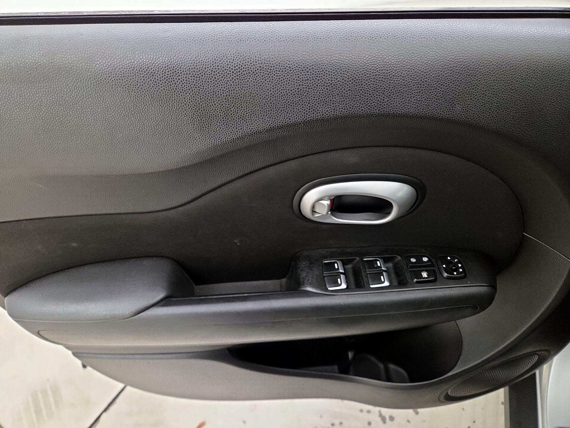 Thumbnail: 2019 Kia Soul - 12