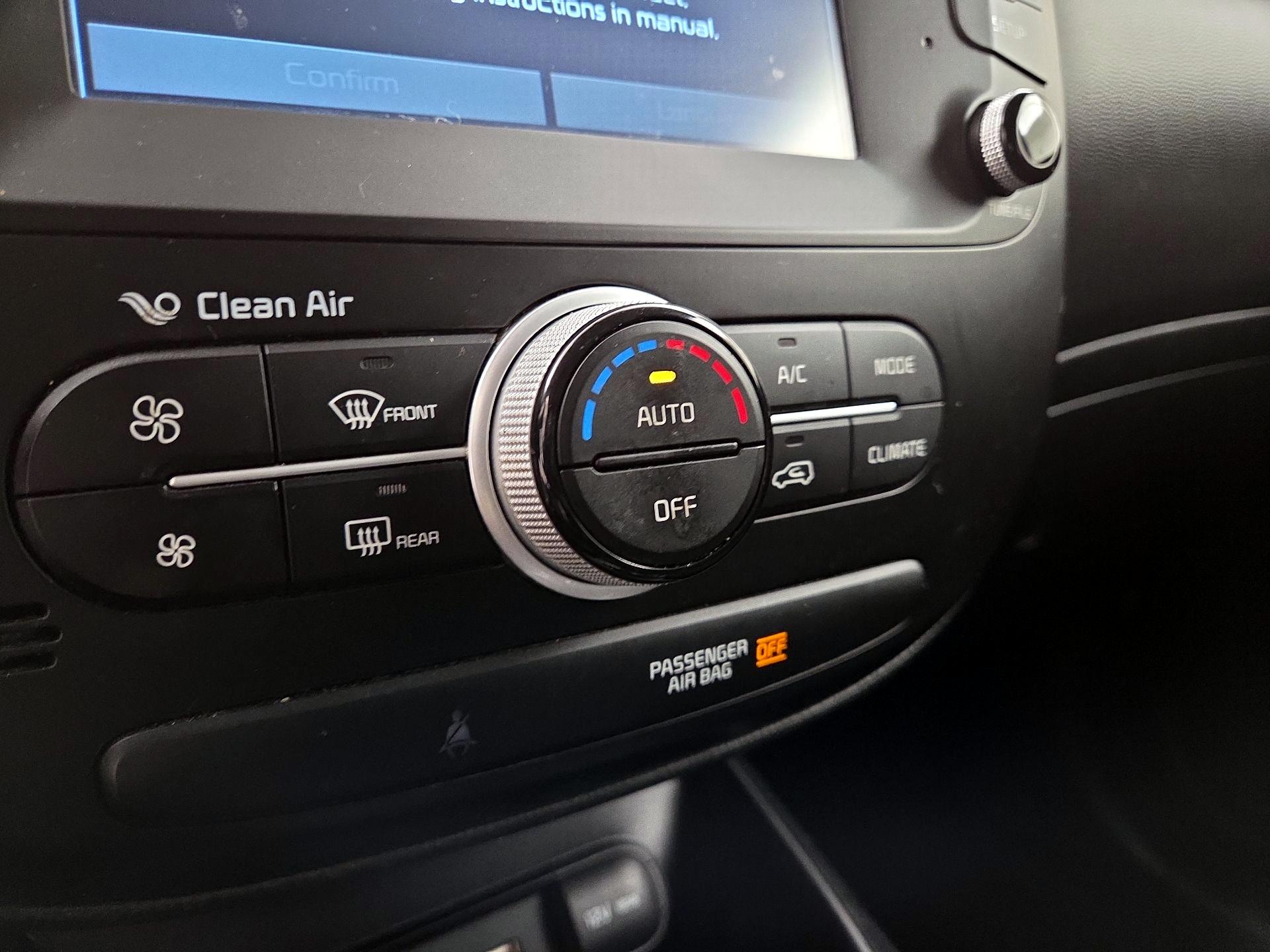 Thumbnail: 2019 Kia Soul - 16
