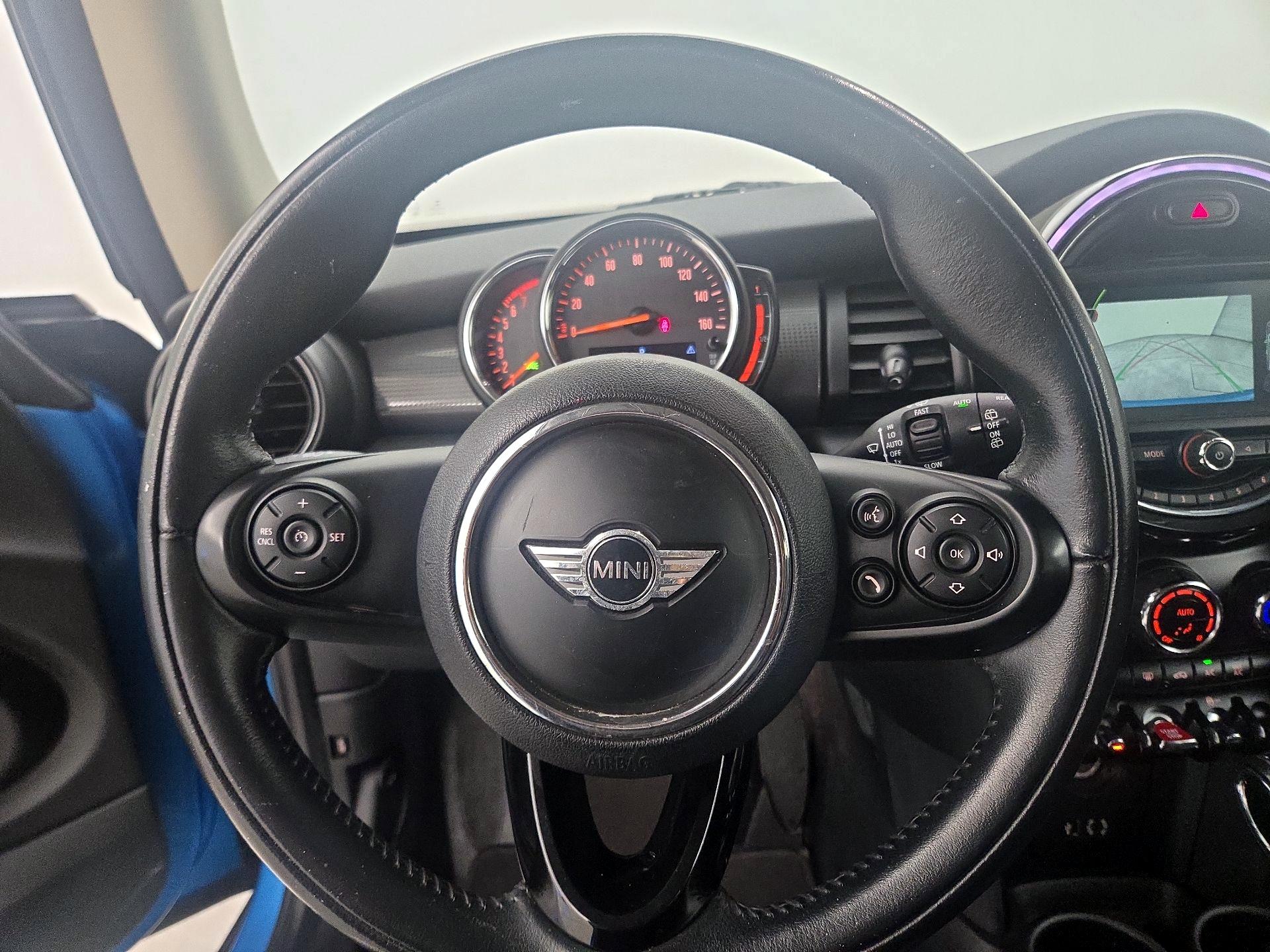 Thumbnail: 2018 MINI Cooper Hardtop - 10