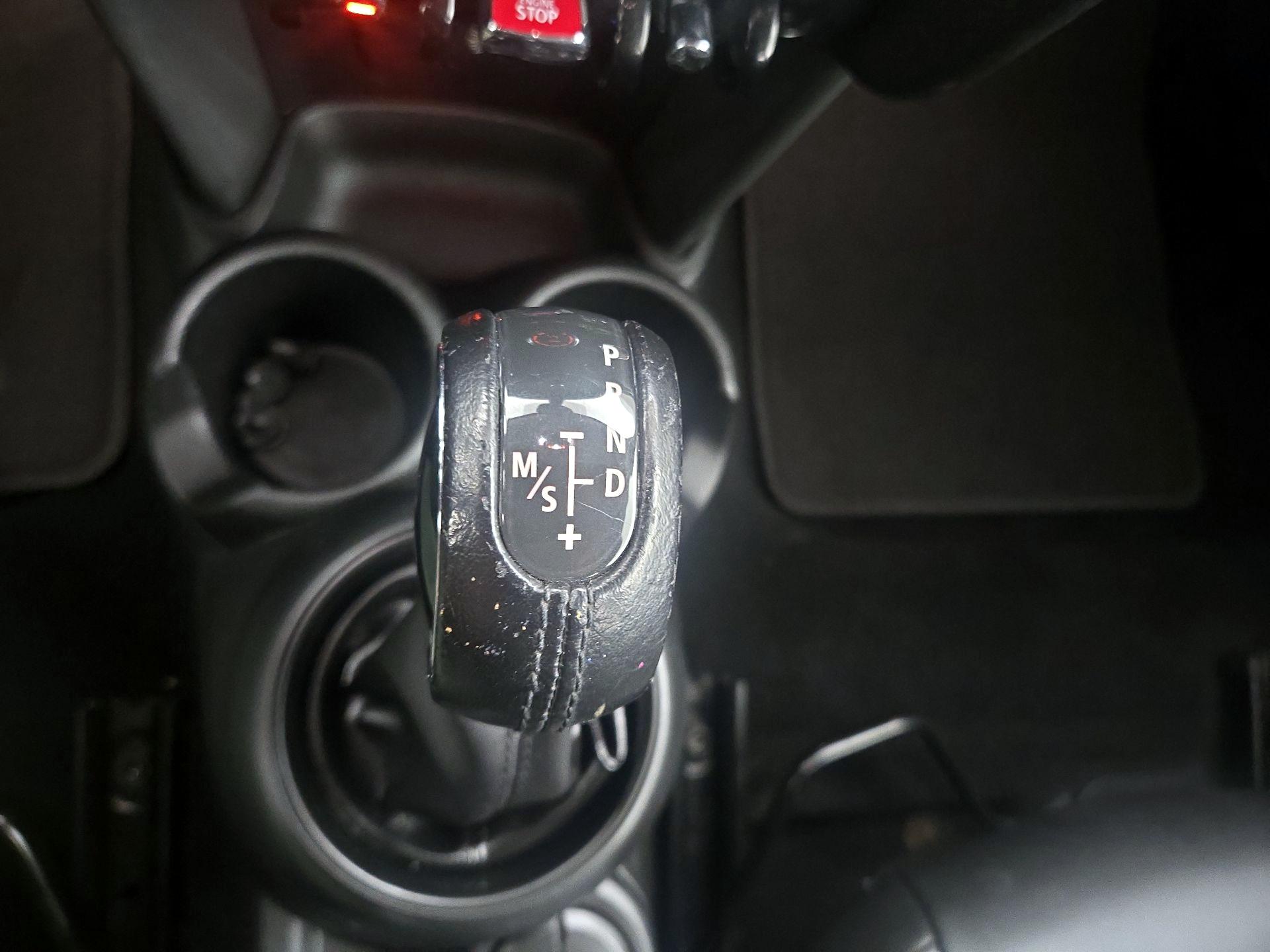 Thumbnail: 2018 MINI Cooper Hardtop - 17