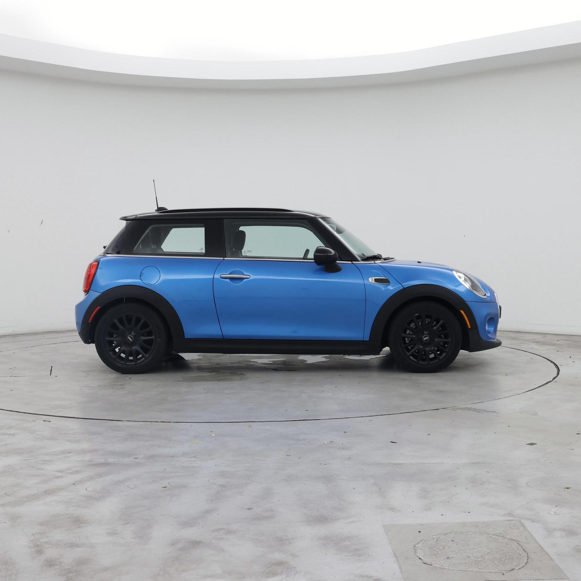 Thumbnail: 2018 MINI Cooper Hardtop - 7