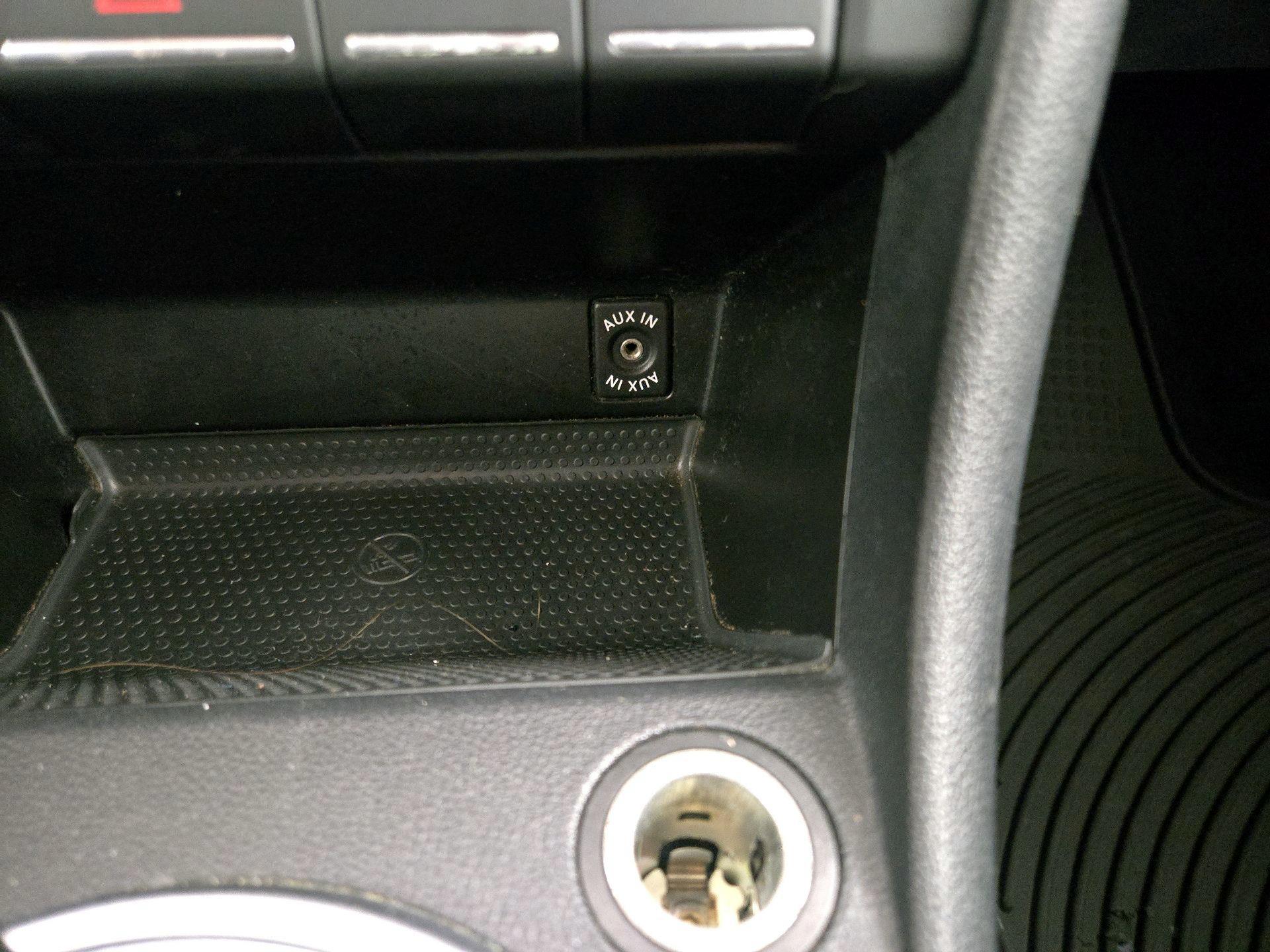 Thumbnail: 2015 Volkswagen Beetle - 17