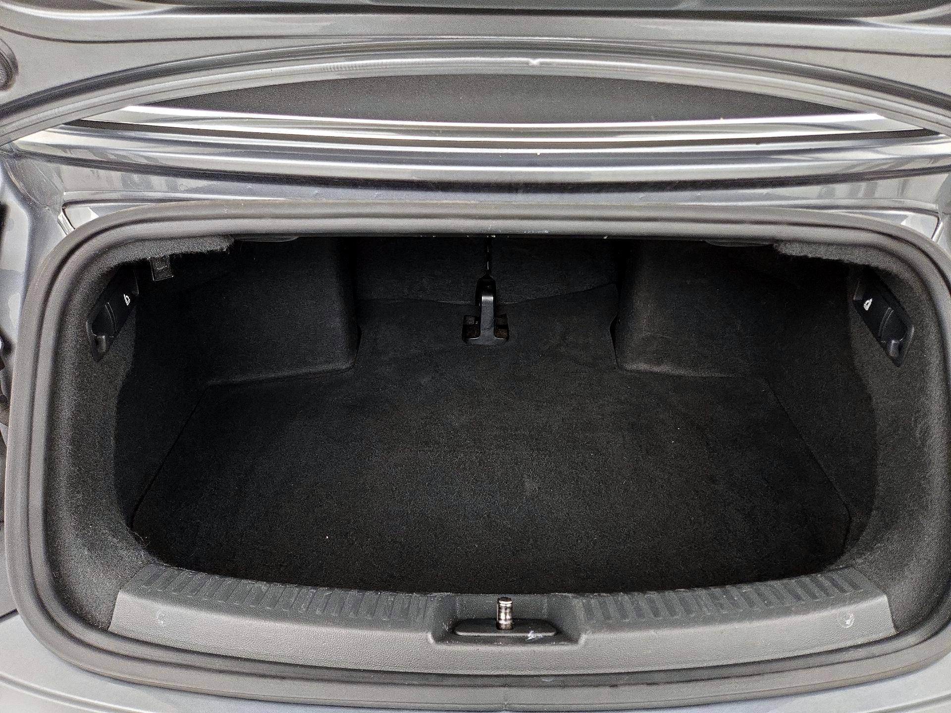 Thumbnail: 2015 Volkswagen Beetle - 19