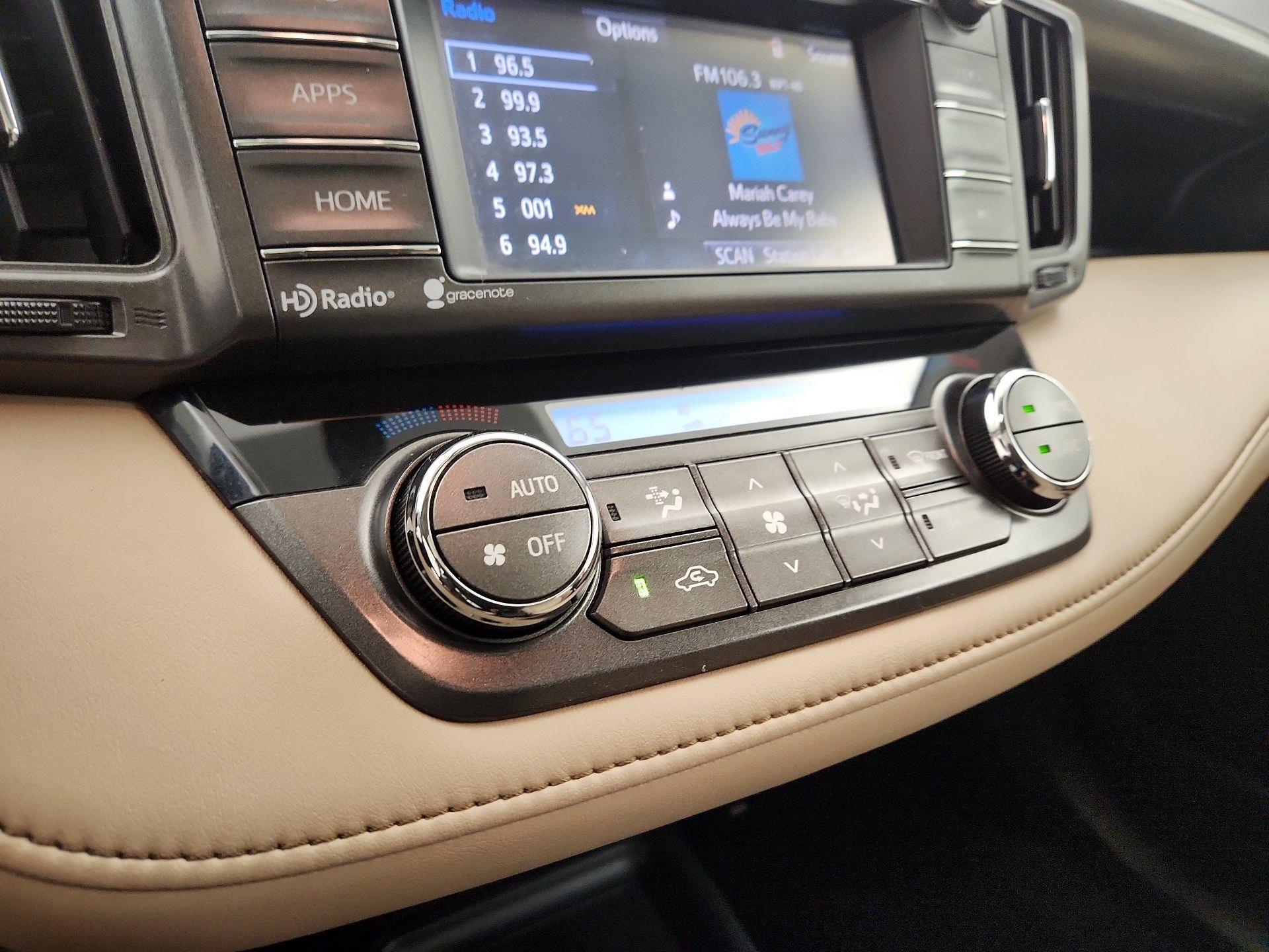 Thumbnail: 2015 Toyota RAV4 - 16