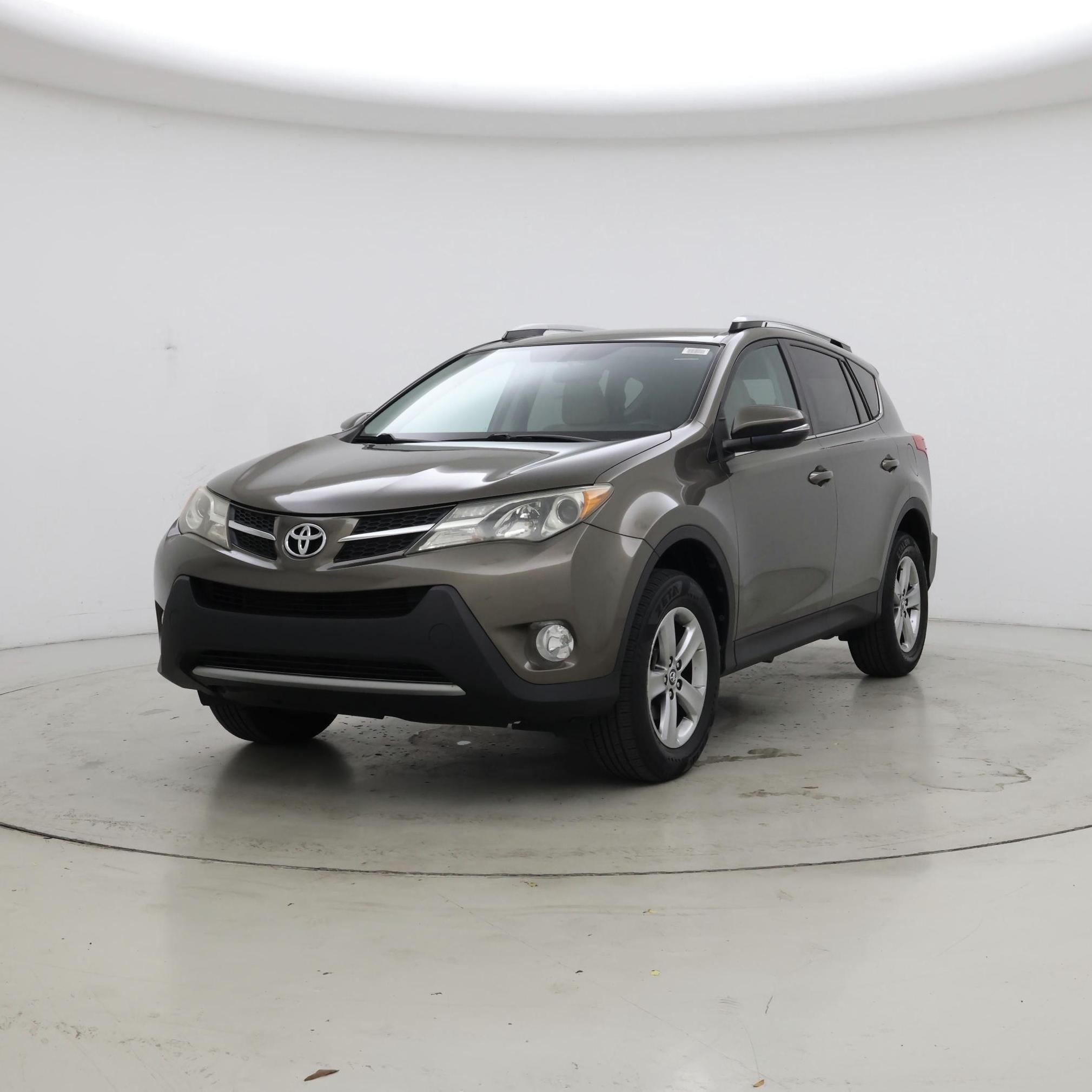 Thumbnail: 2015 Toyota RAV4 - 4