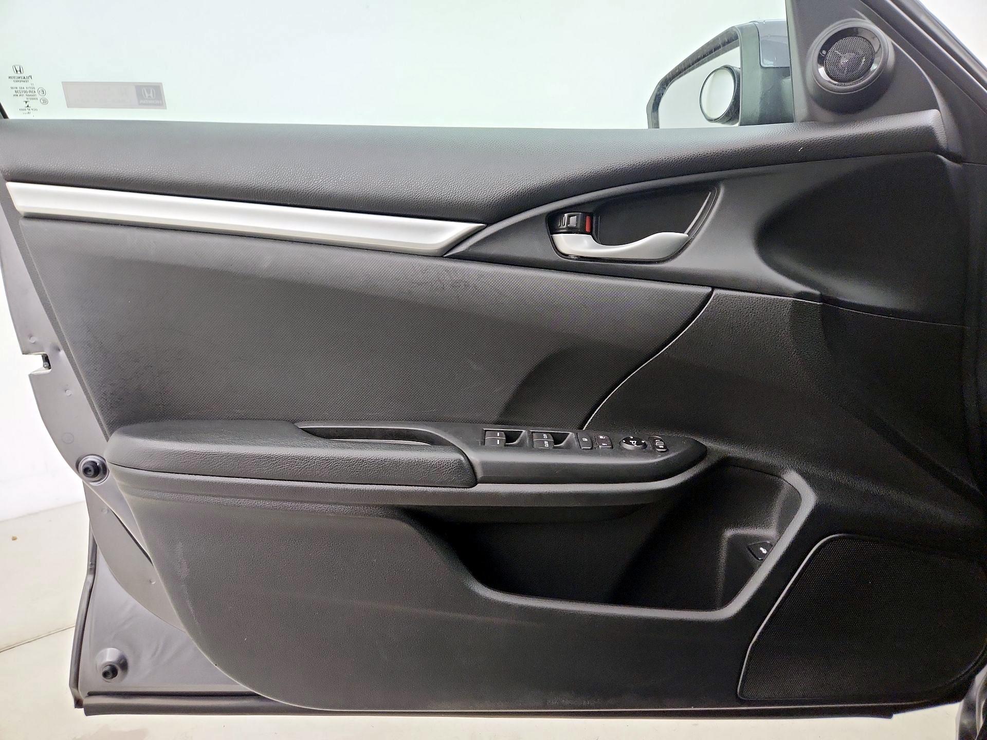 Thumbnail: 2019 Honda Civic - 12