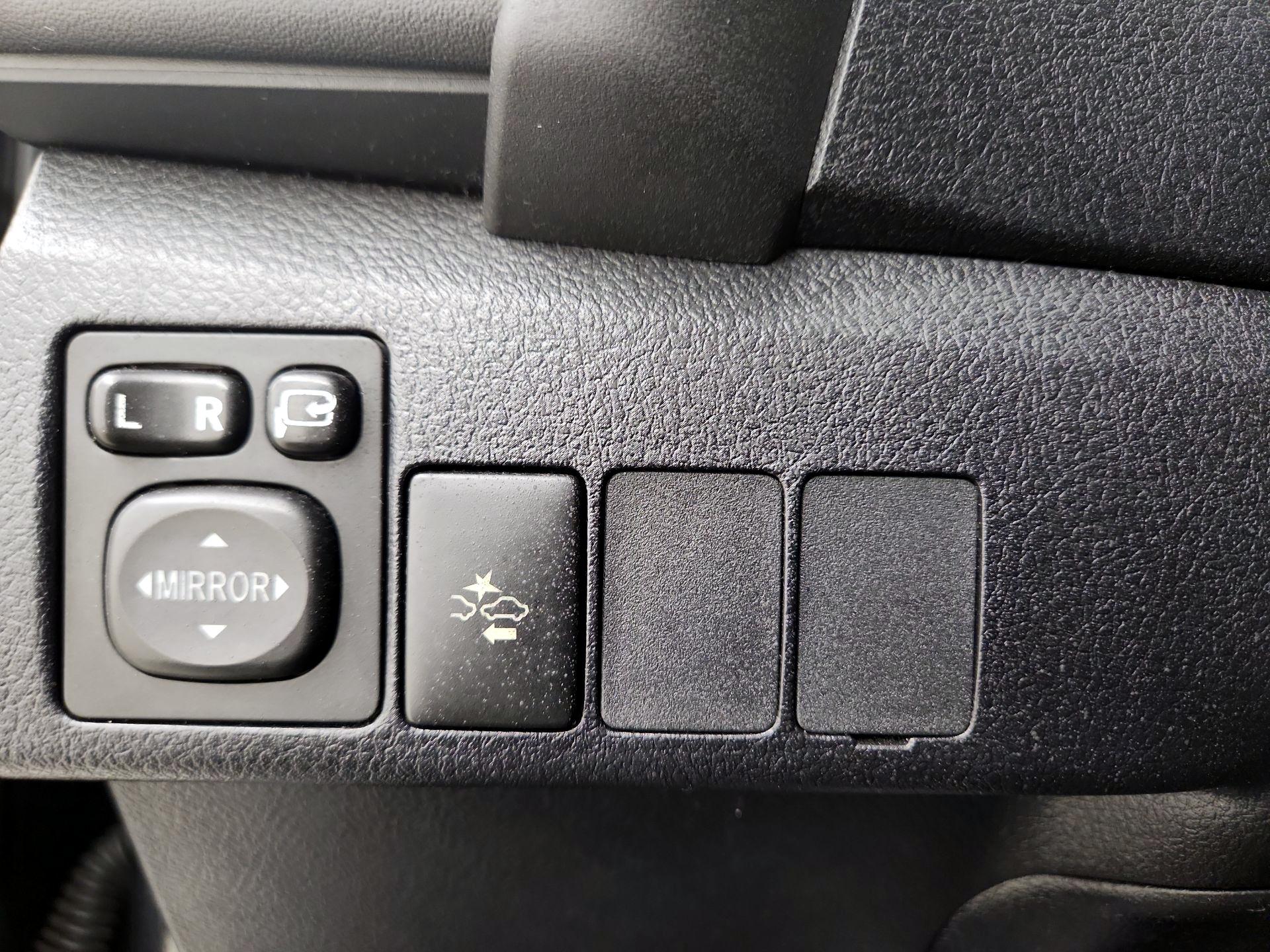 Thumbnail: 2017 Toyota Corolla iM - 13