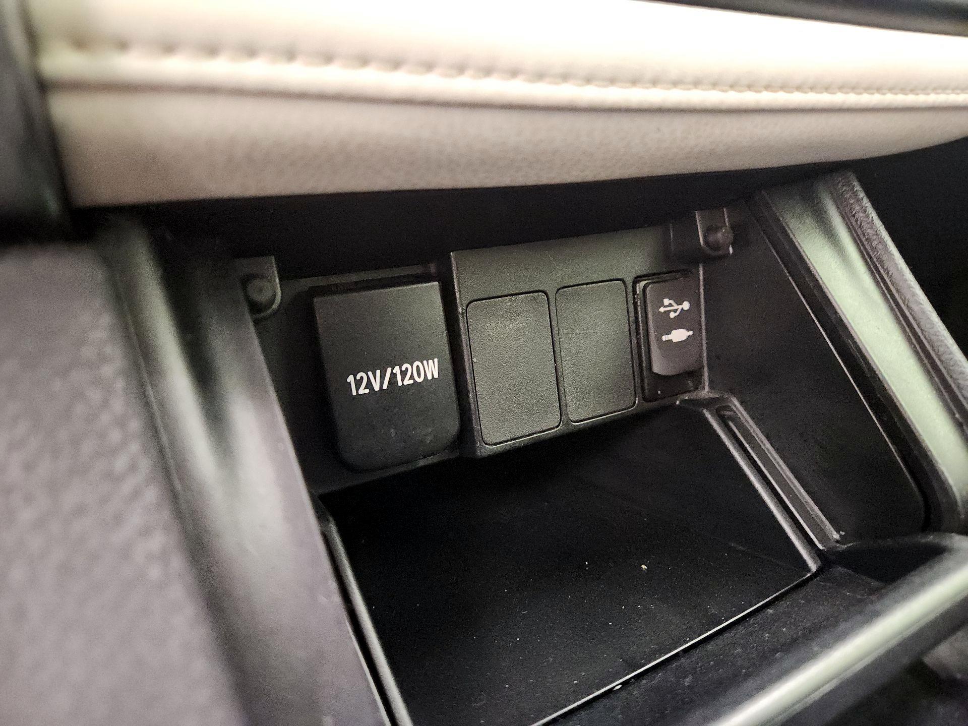 Thumbnail: 2017 Toyota Corolla iM - 18