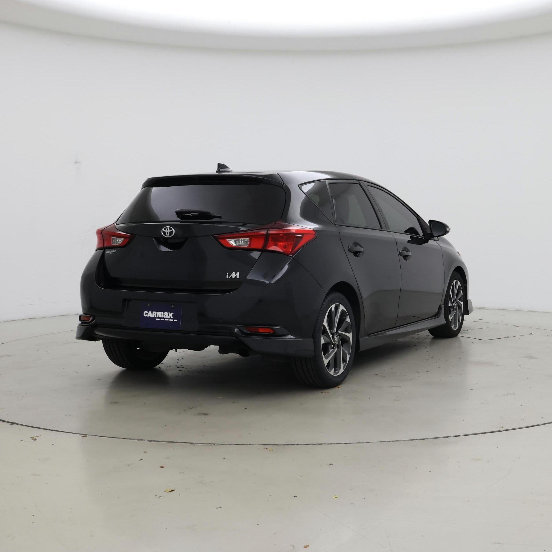 Thumbnail: 2017 Toyota Corolla iM - 8