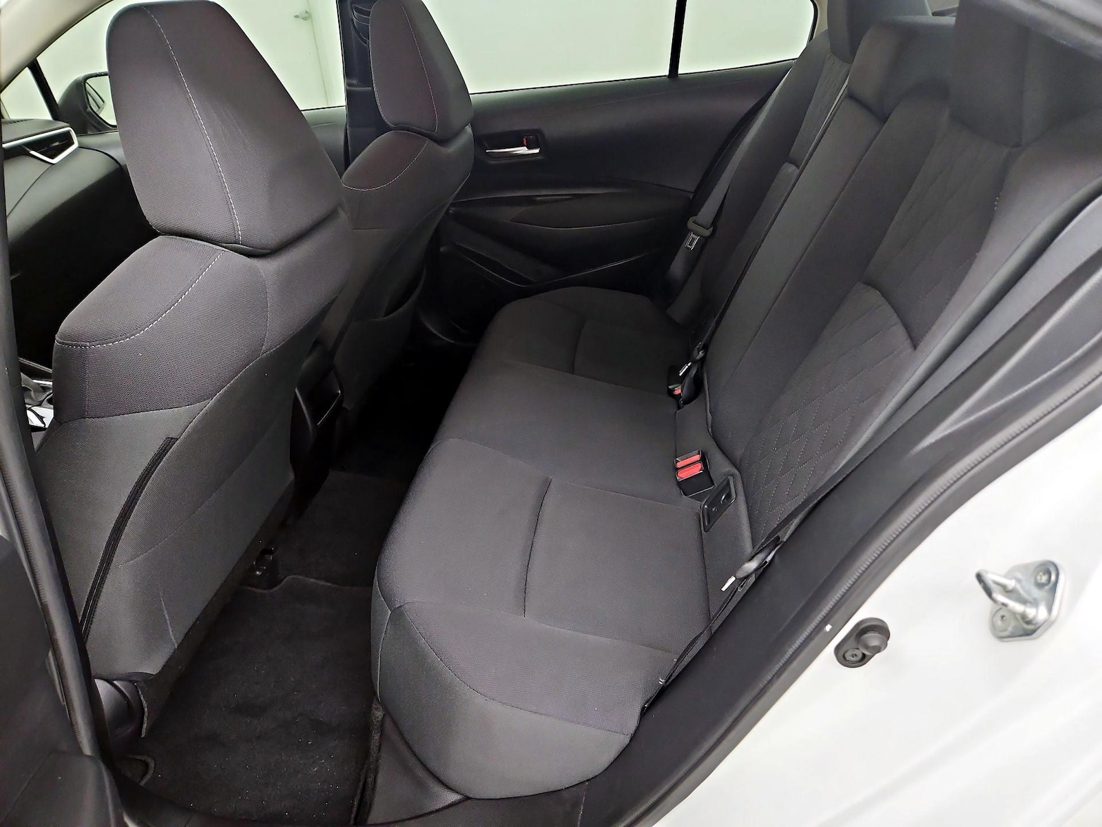 2020 Toyota Corolla LE - Photo 20