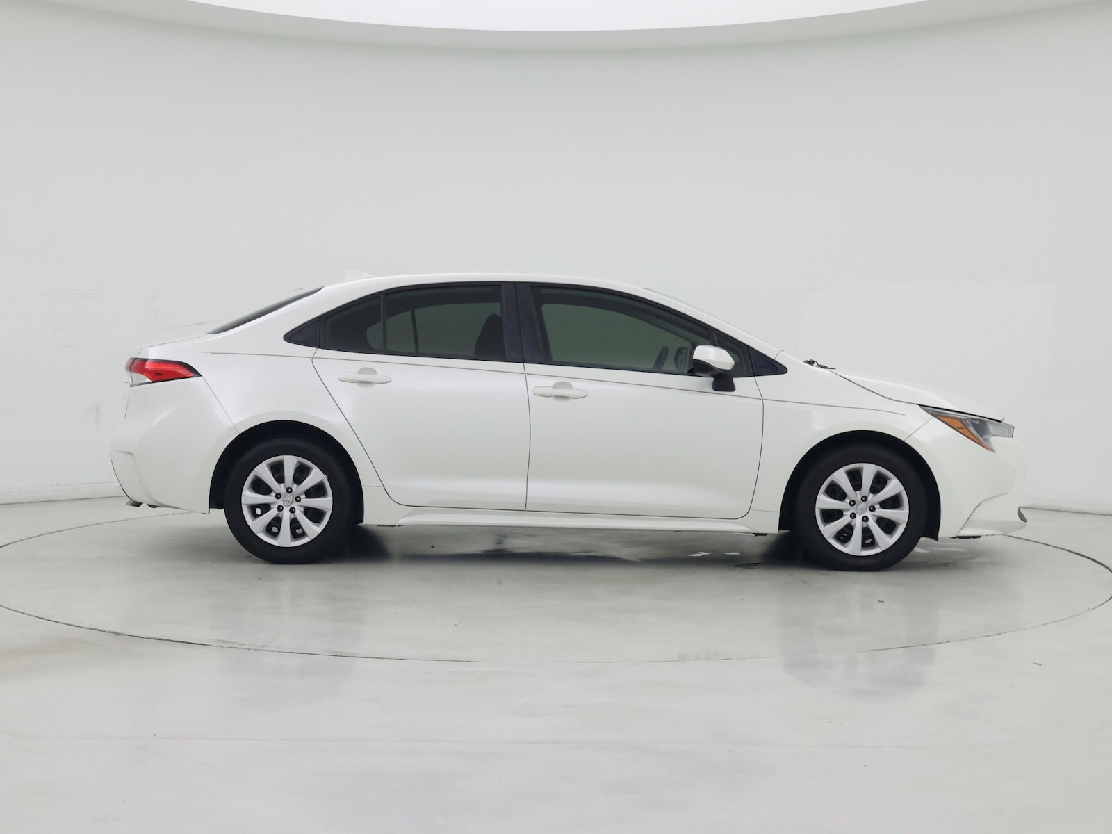 2020 Toyota Corolla LE - Photo 8