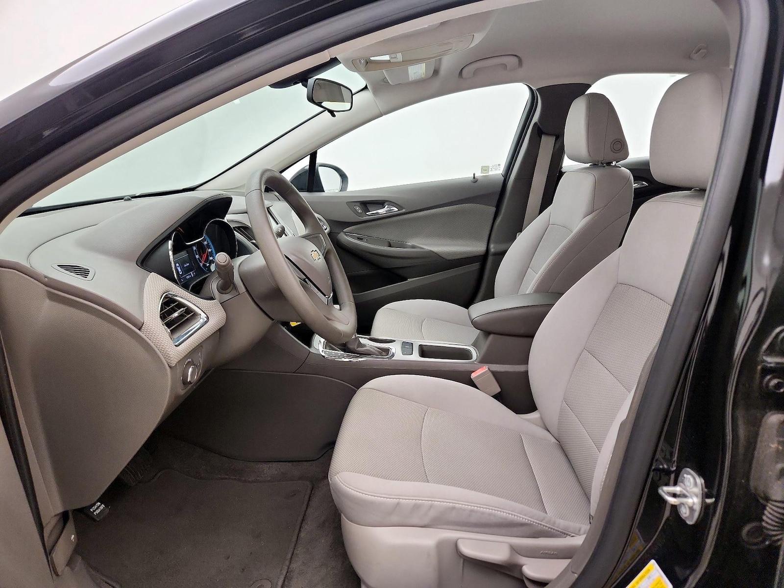 2016 Chevrolet Cruze LS - Photo 12