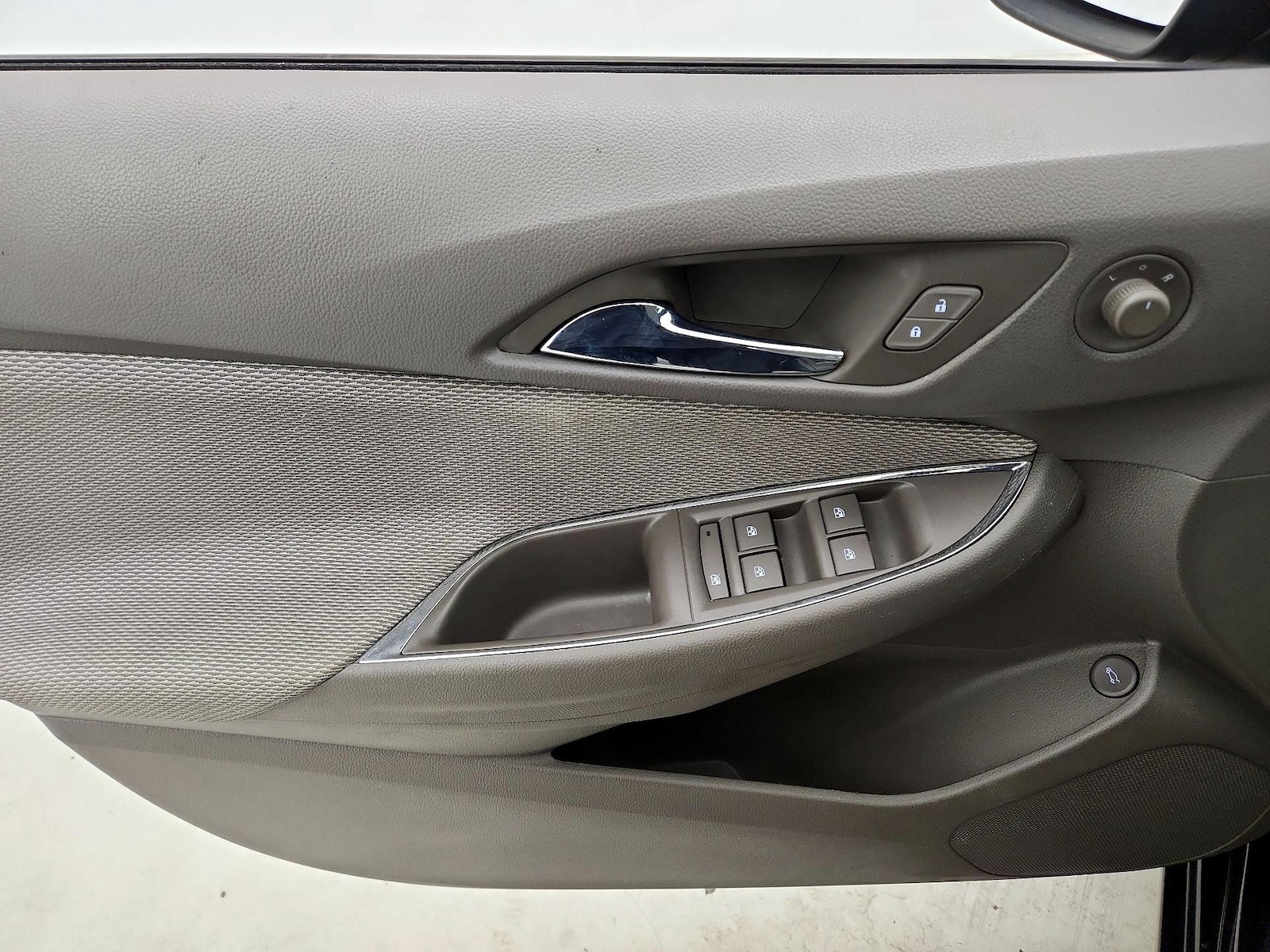 2016 Chevrolet Cruze LS - Photo 13