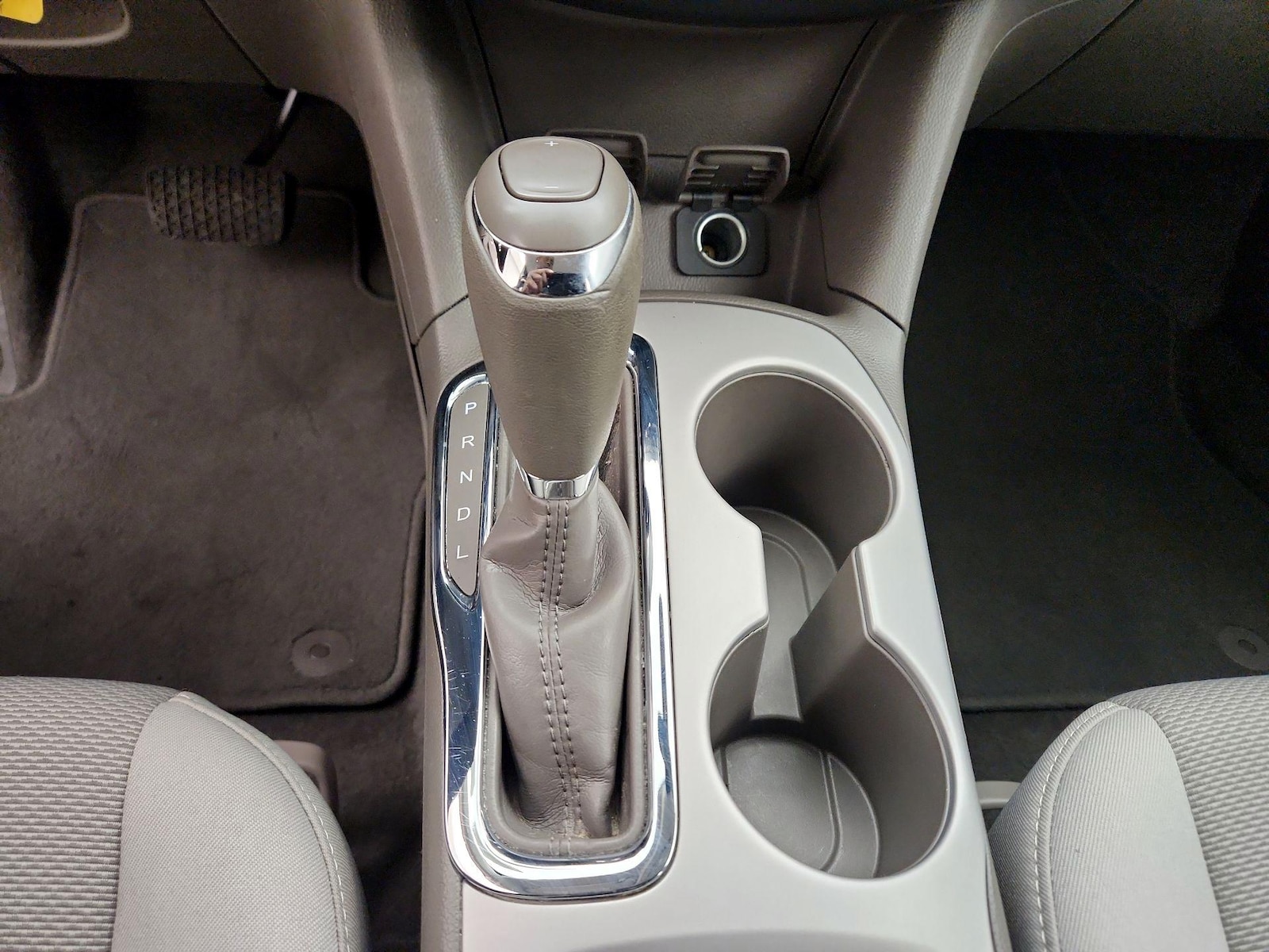2016 Chevrolet Cruze LS - Photo 19
