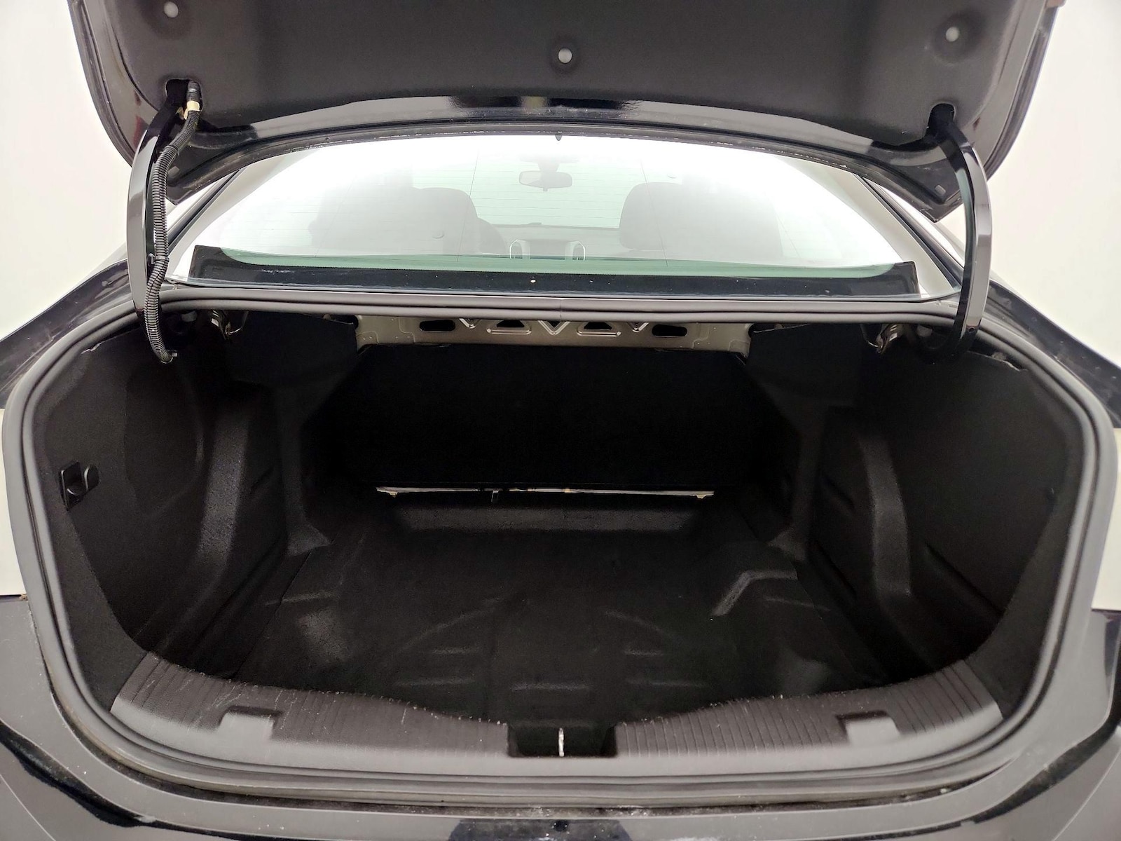 2016 Chevrolet Cruze LS - Photo 22
