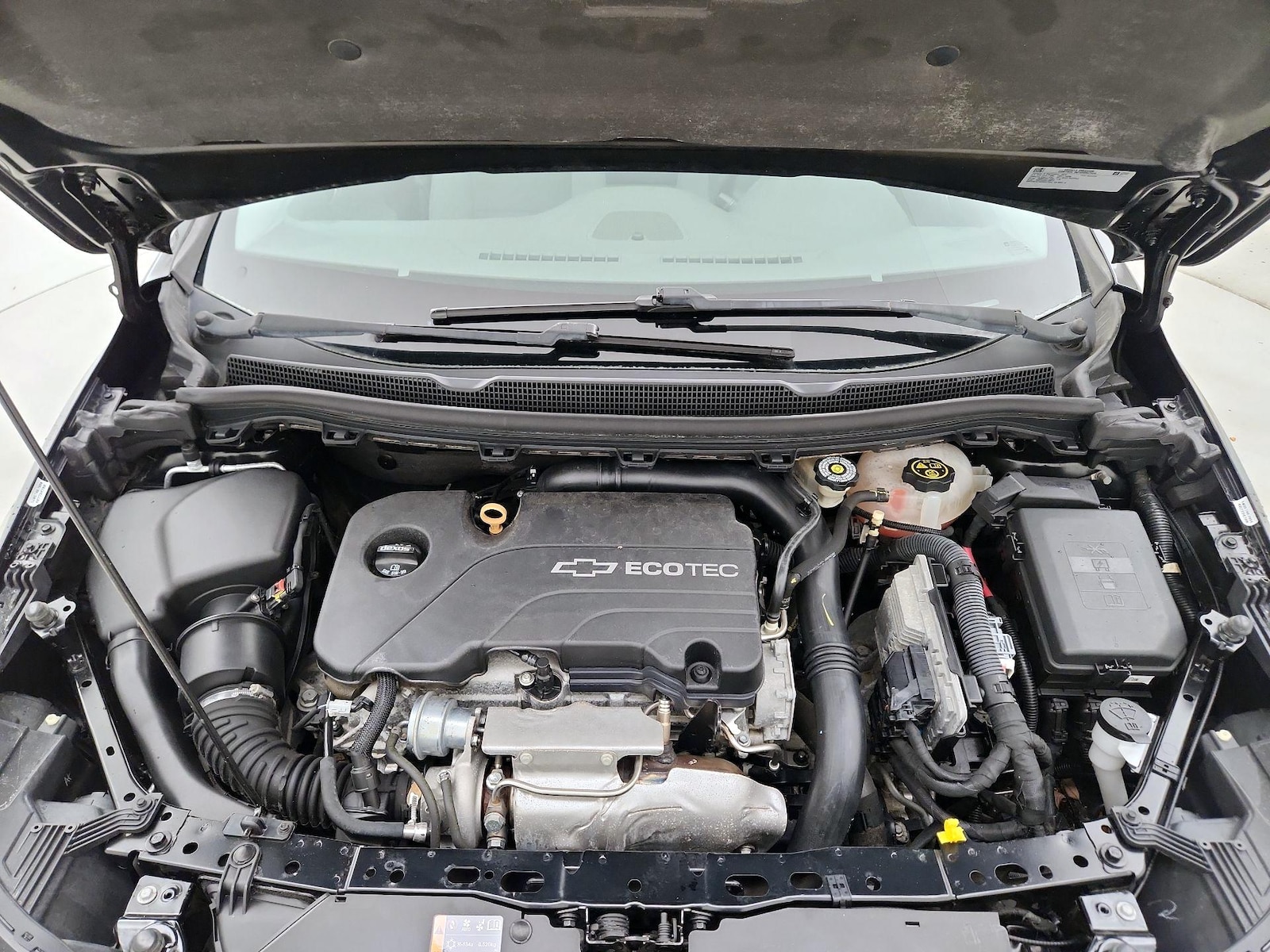 2016 Chevrolet Cruze LS - Photo 23