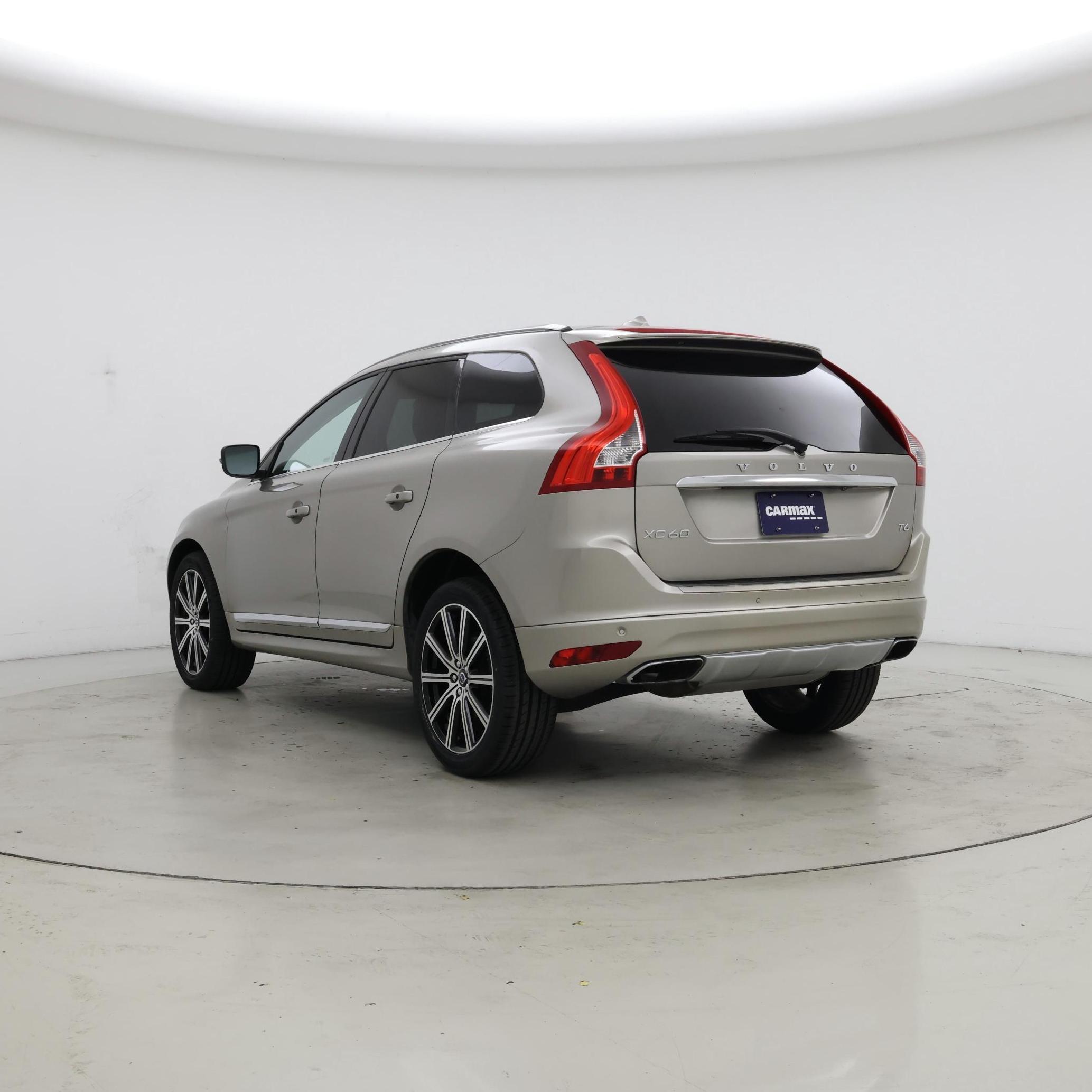 Thumbnail: 2015 Volvo XC60 - 2
