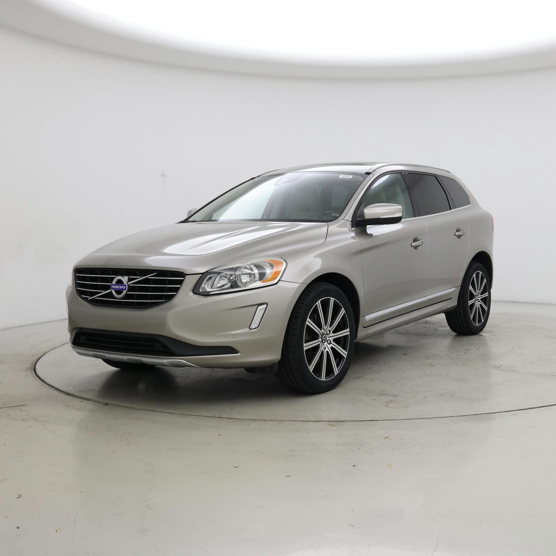 Thumbnail: 2015 Volvo XC60 - 4