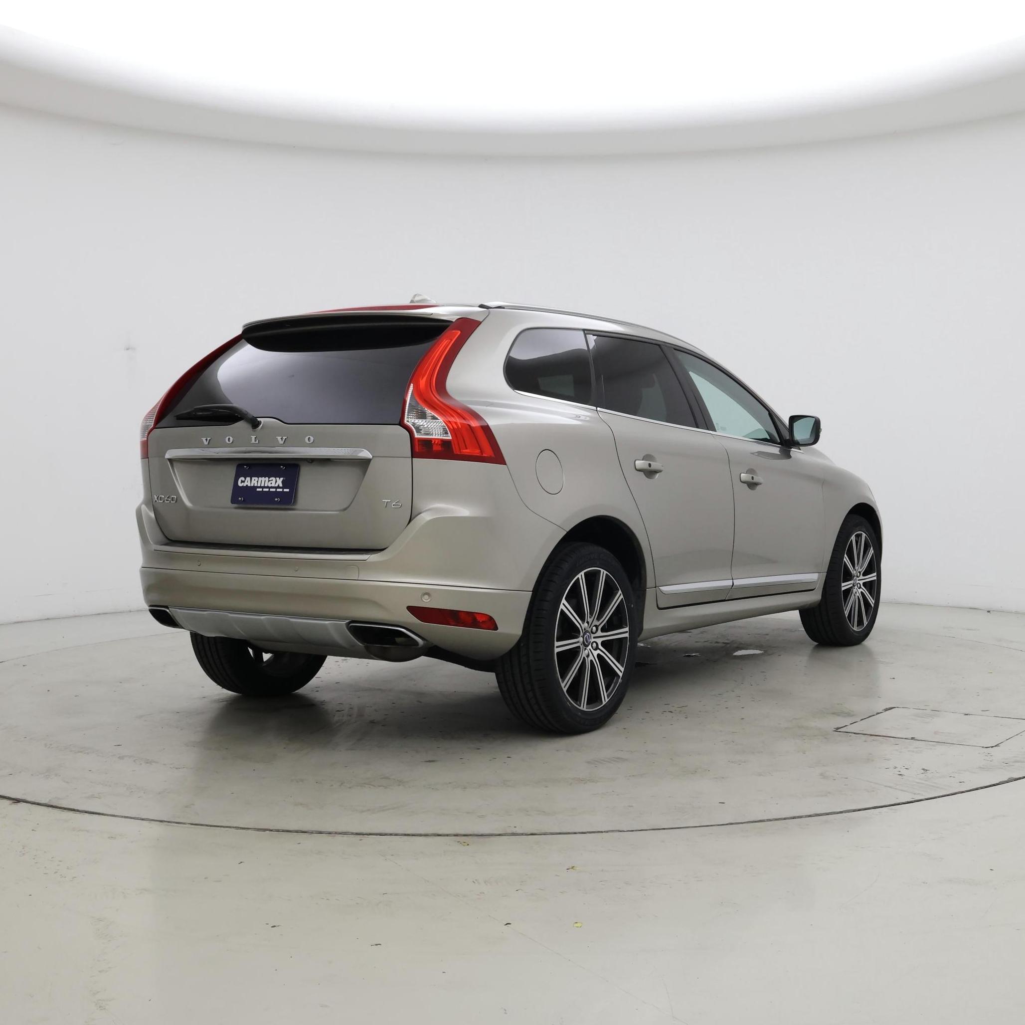 Thumbnail: 2015 Volvo XC60 - 8