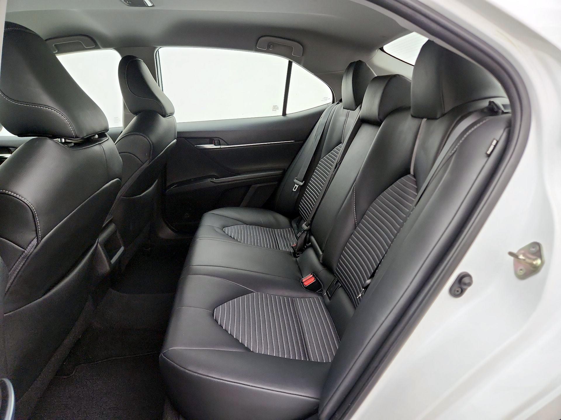 Thumbnail: 2019 Toyota Camry - 19