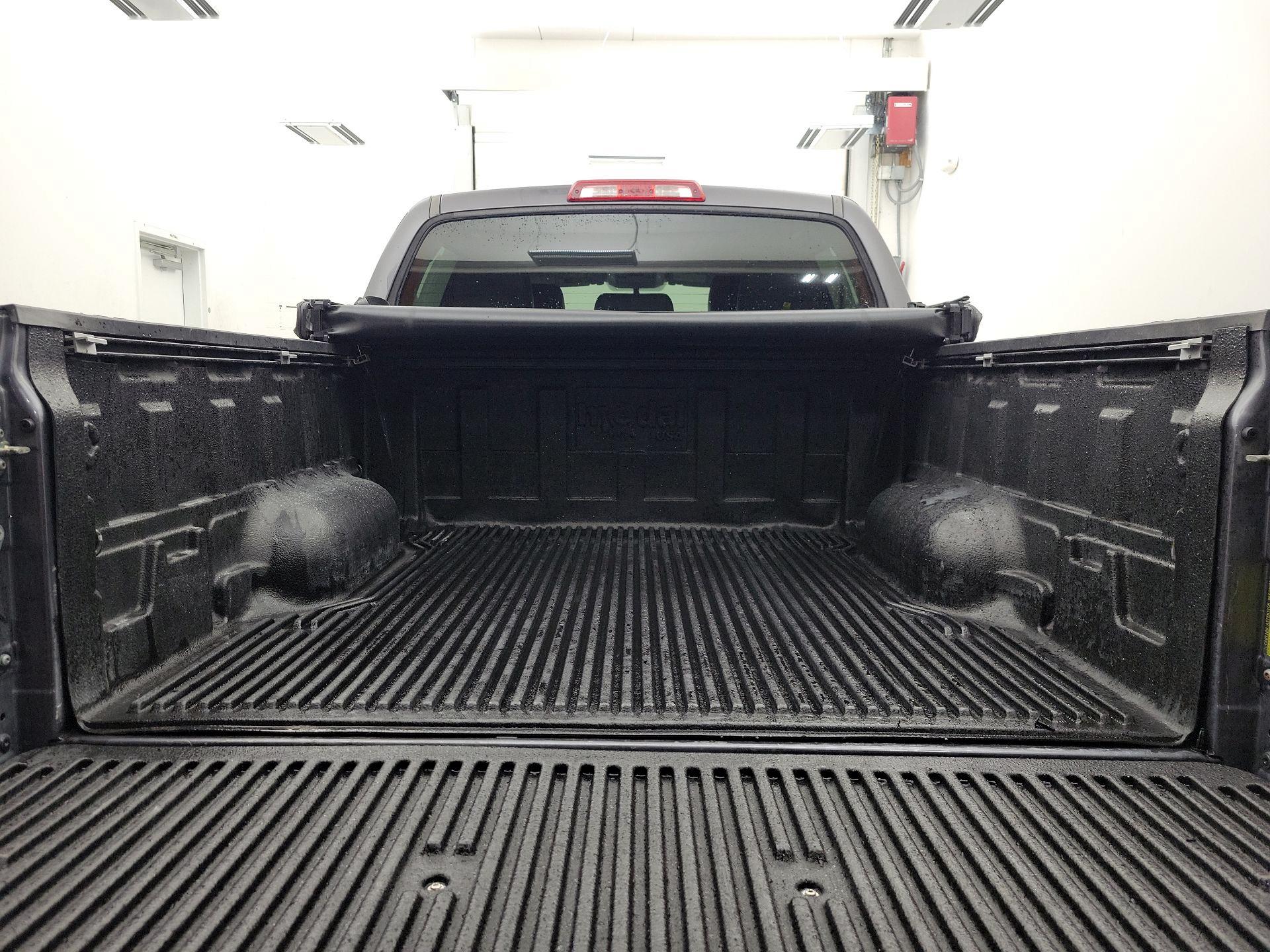 Thumbnail: 2017 Toyota Tundra - 20