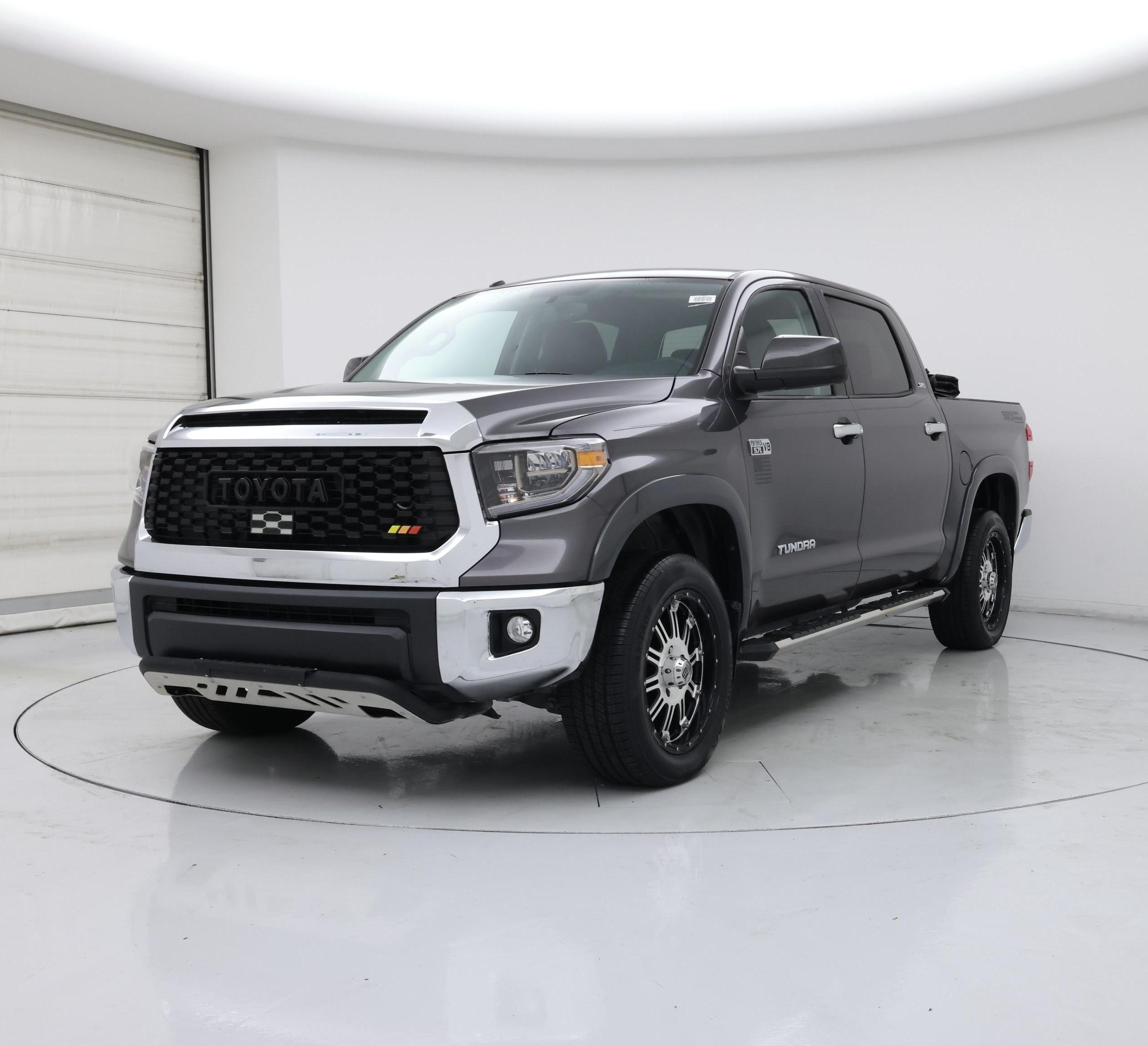 Thumbnail: 2017 Toyota Tundra - 4