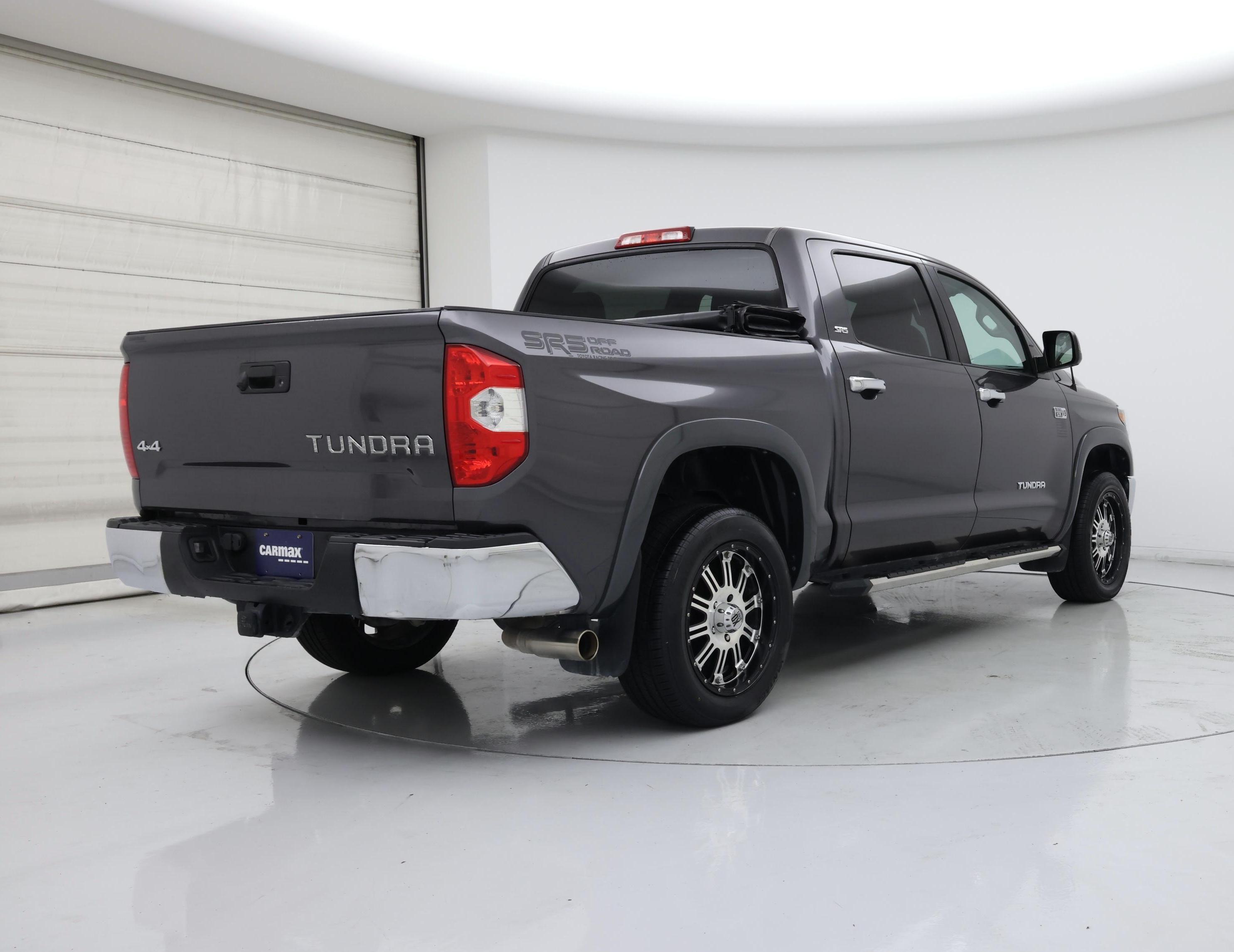 Thumbnail: 2017 Toyota Tundra - 8