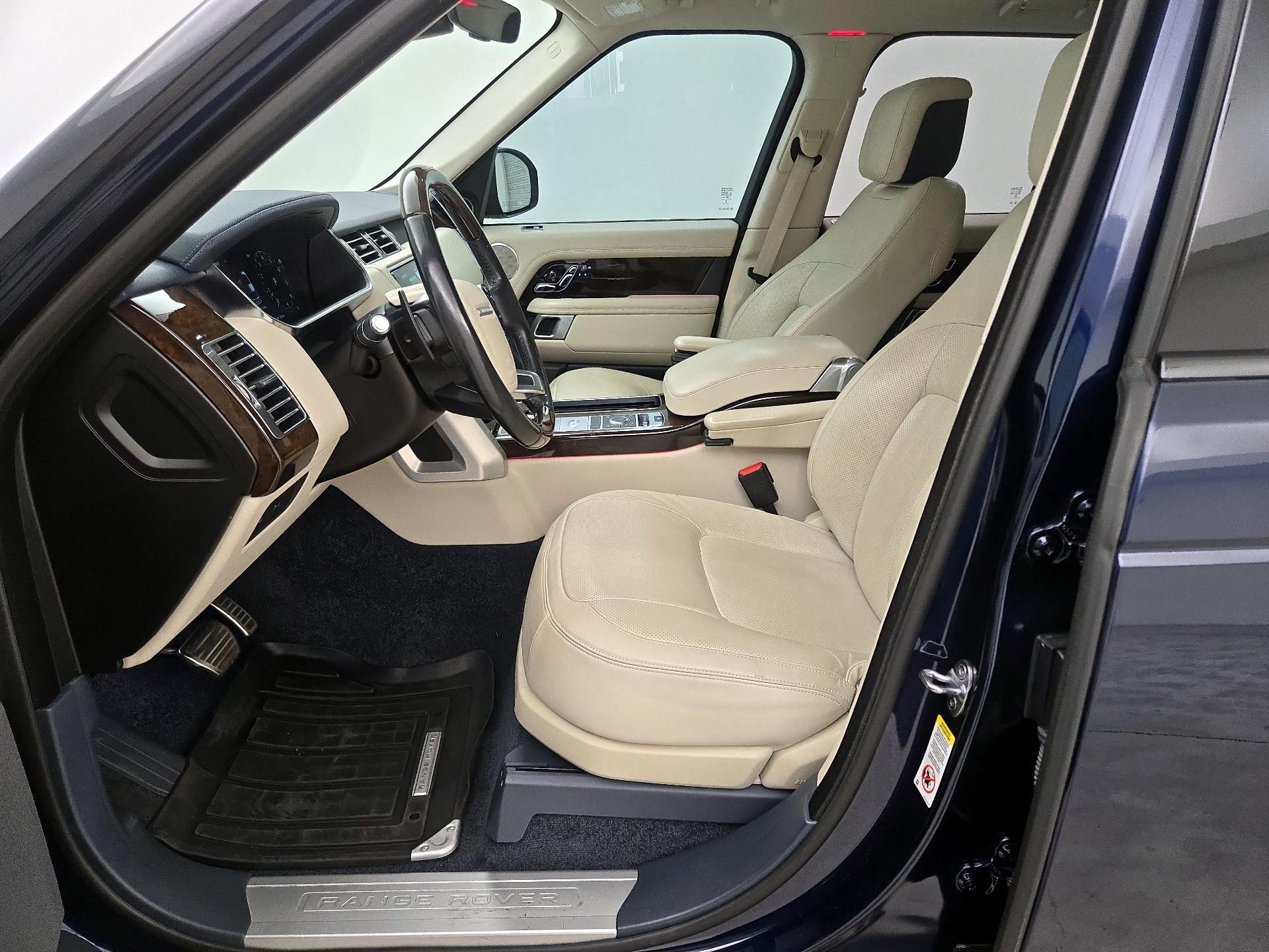Thumbnail: 2021 Land Rover Range Rover - 11