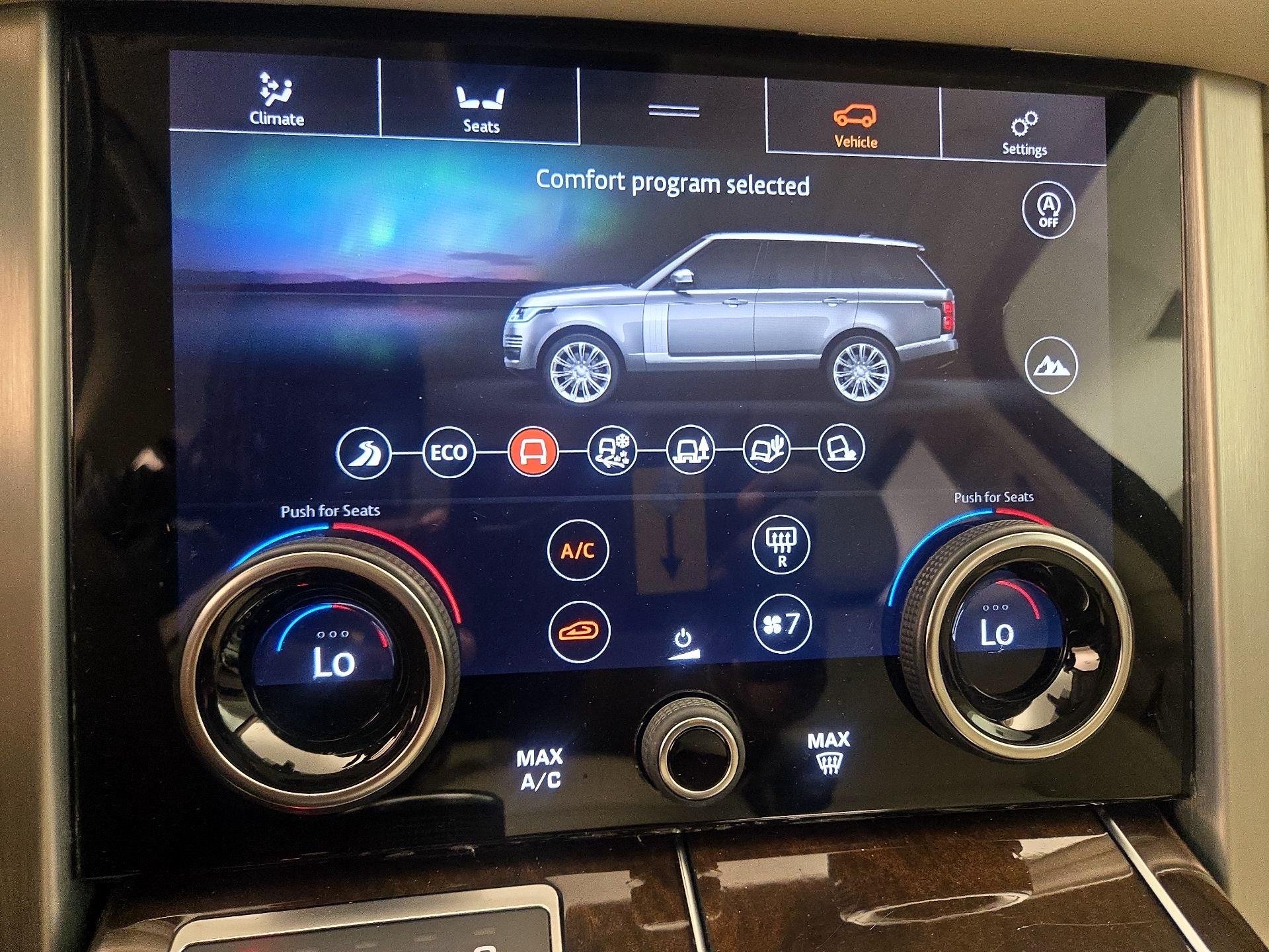 Thumbnail: 2021 Land Rover Range Rover - 17